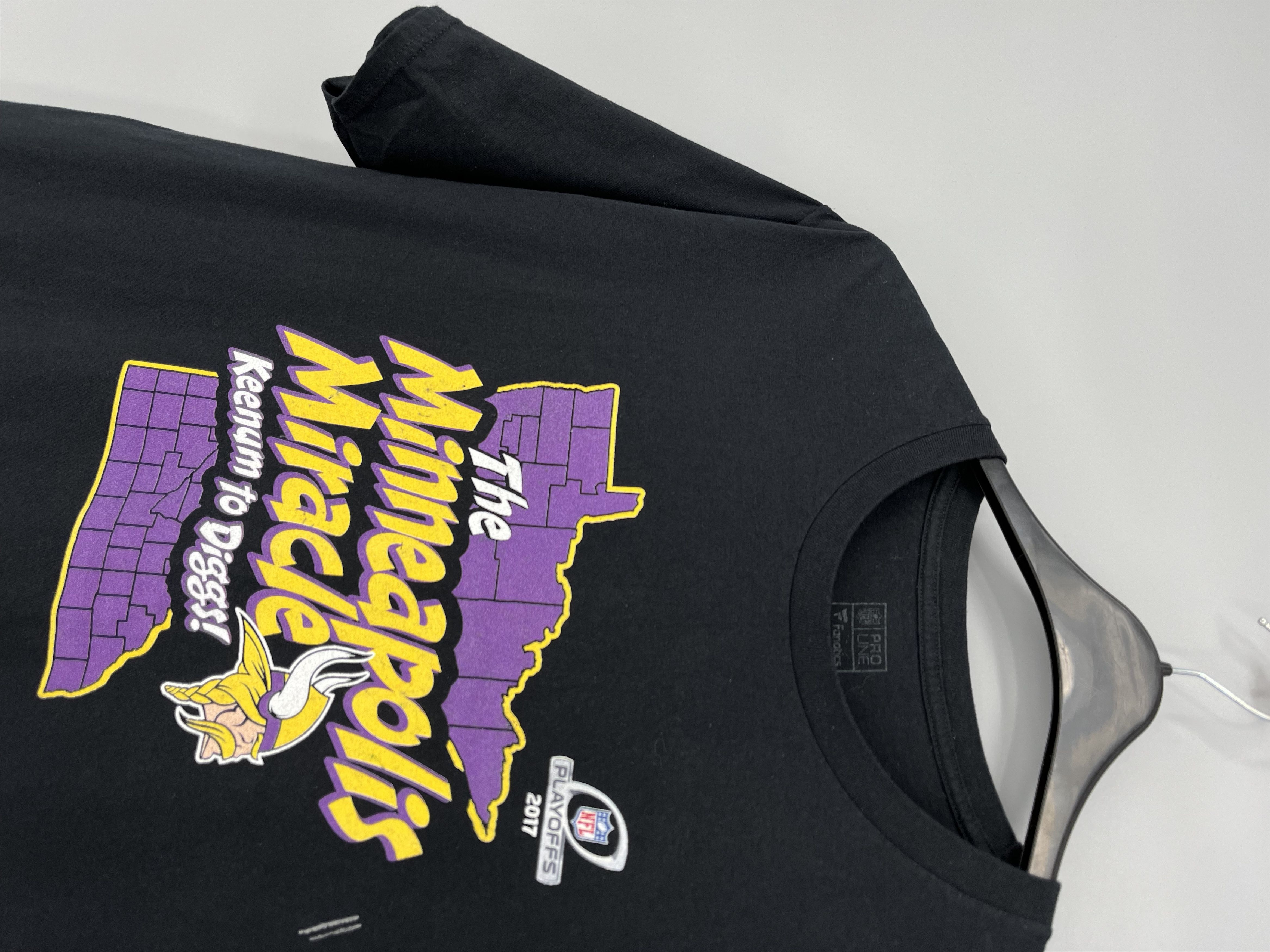 NFL NHL Minneapolis T-Shirt 2017 Size US L / EU 52-54 / 3 - 7 Thumbnail
