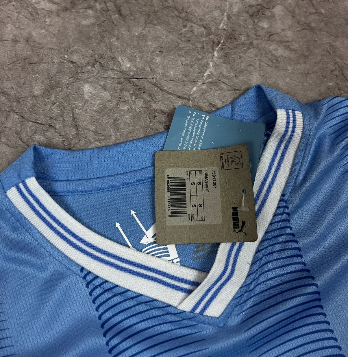 Puma New Puma Manchester City football jersey size S Size US S / EU 44-46 / 1 - 10 Thumbnail