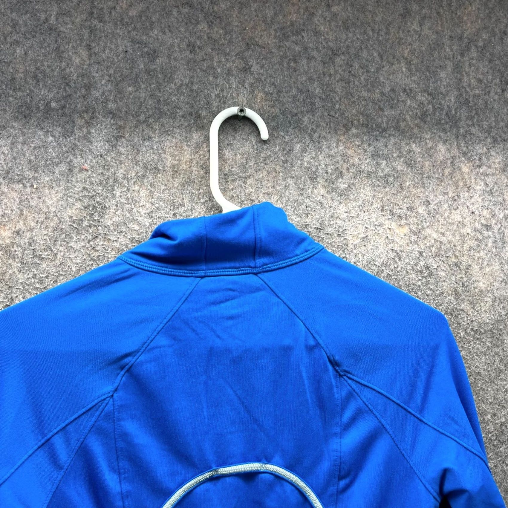 Athleta Athleta Sweatshirt Womens XS Royal Blue Running Zip Performance Reflective Top Size XS / US 0-2 / IT 36-38 - 3 Thumbnail