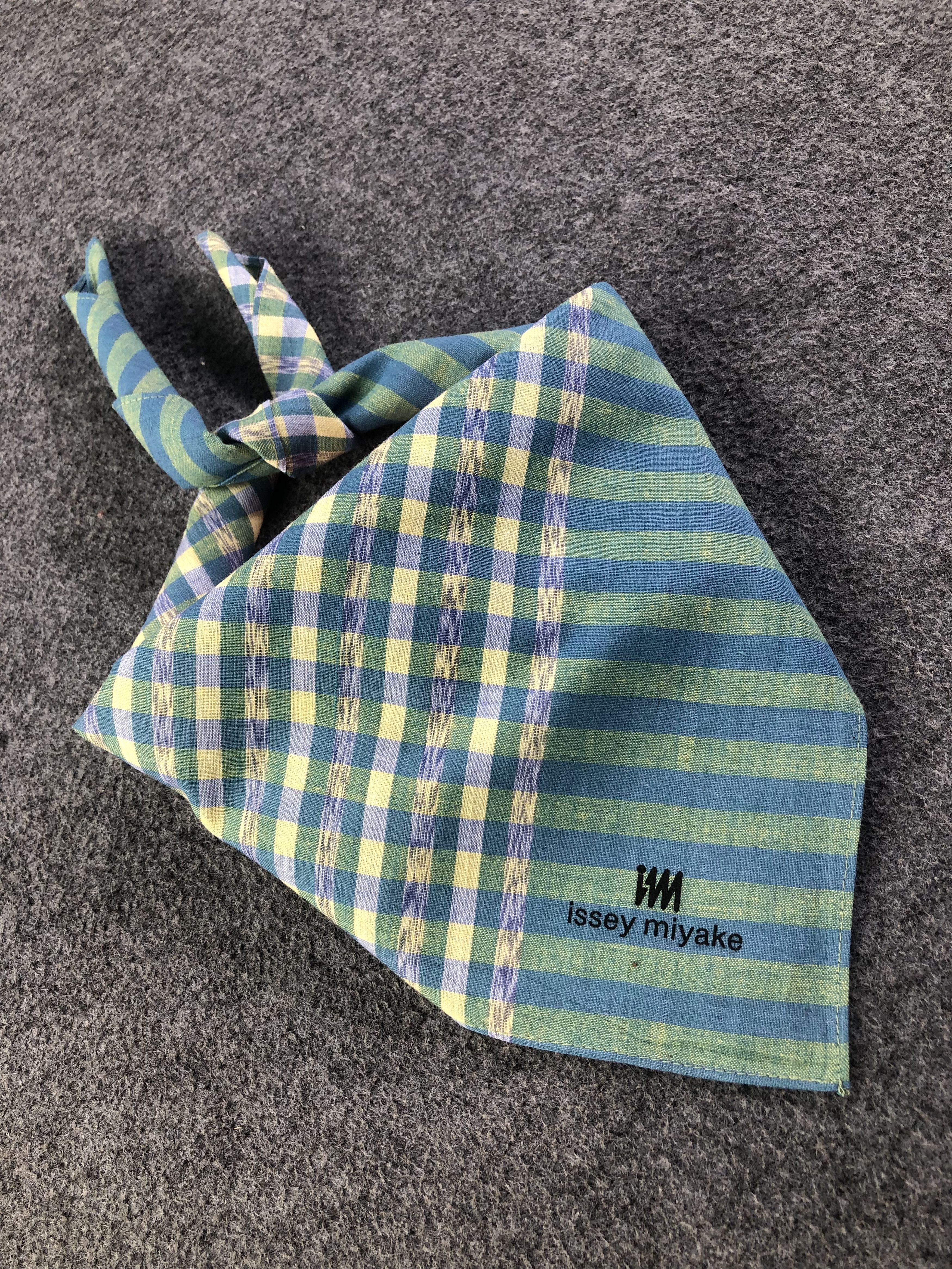 Issey Miyake Issey Miyake Handkerchief / Bandana / Neckerchief Size ONE SIZE - 2 Thumbnail