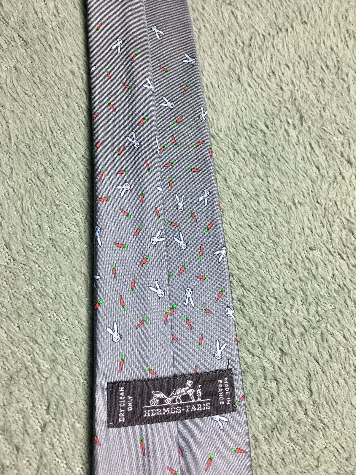 Hermes HERMES Paris Rabbit Carrot Print 6311 PA Silk Mens Tie Size ONE SIZE - 1 Thumbnail