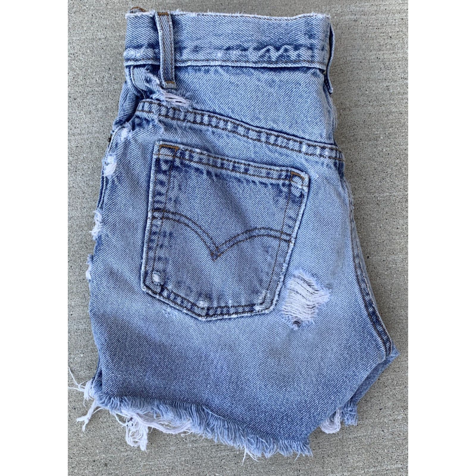 Levi's VINTAGE Levi's 517 Cut Offs Jeans Shorts Thrashed Distressed 5 JR 27.5 Waist Size 27" / US 4 / IT 40 - 4 Thumbnail