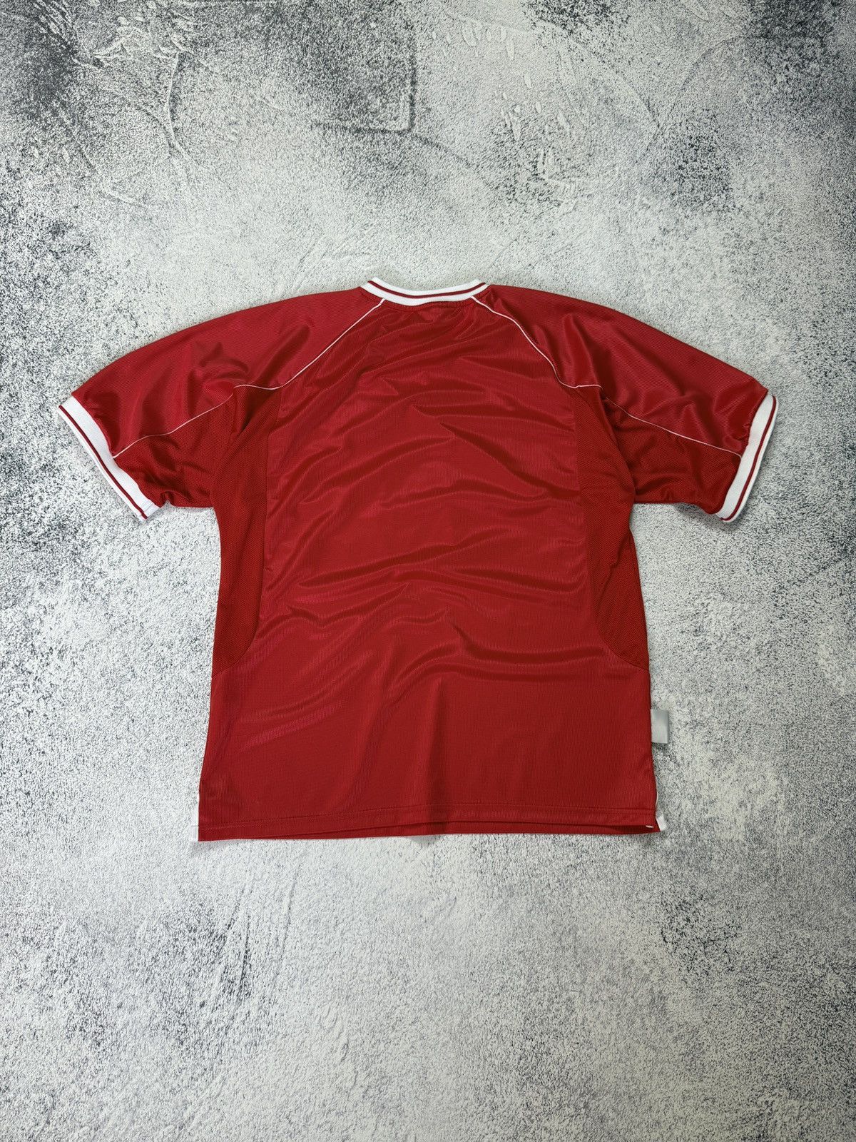Vintage Vintage Red Flag Barnsley FC 2003-04 Home Football Shirt Size US L / EU 52-54 / 3 - 8 Thumbnail