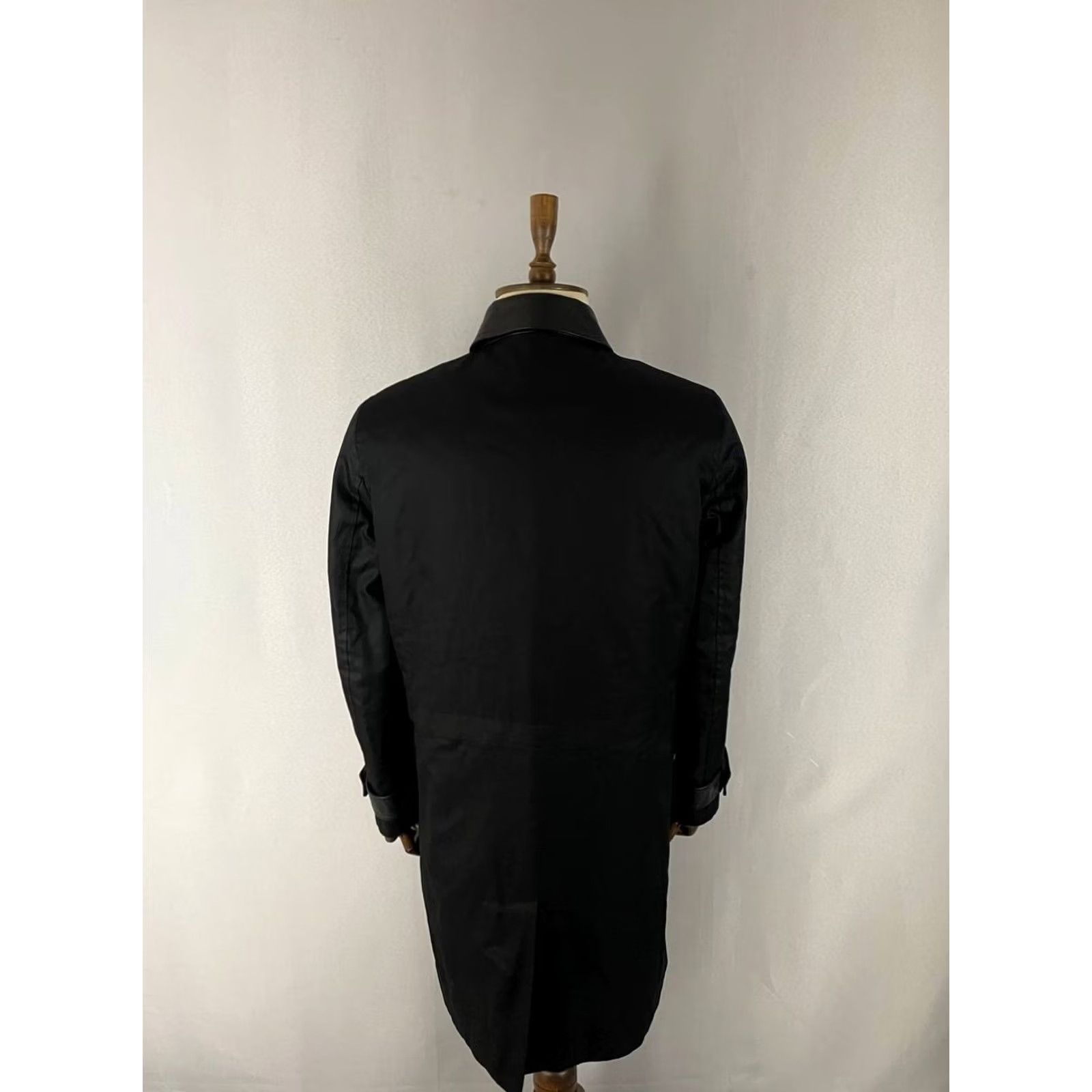 Trussardi Trussardi Coat Mens Trench Black 42 Regular Coat Breadth Button Front Pocket Mid-Length Long Sleeve Jacket Size US XL / EU 56 / 4 - 2 Thumbnail