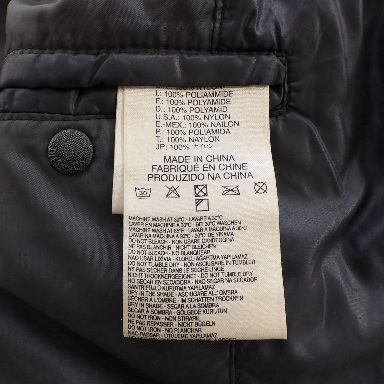 Diesel VINTAGE DIESEL PUFFER DOWN JACKET Y2K TEFLON Size US S / EU 44-46 / 1 - 17 Thumbnail