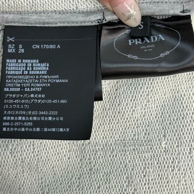 Other Prada Gray cloth triangle standard hooded sweatshirt jacke Size US S / EU 44-46 / 1 - 6 Thumbnail
