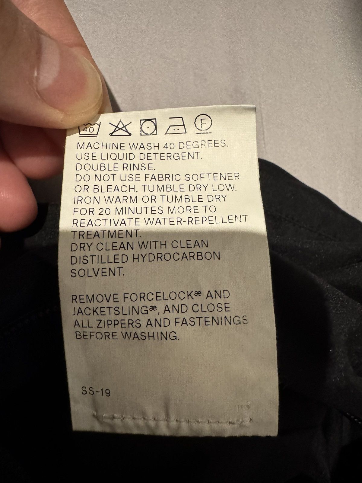 Acronym J68-WS SS19 Size US S / EU 44-46 / 1 - 6 Thumbnail