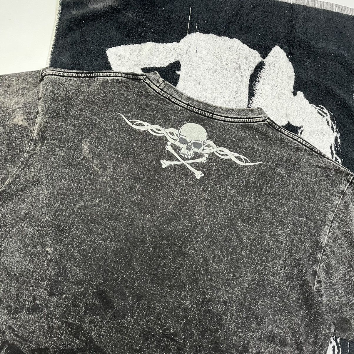 Affliction RARE🔥Cross Keys Graphic Tee Skull Y2K style Size US XL / EU 56 / 4 - 7 Thumbnail