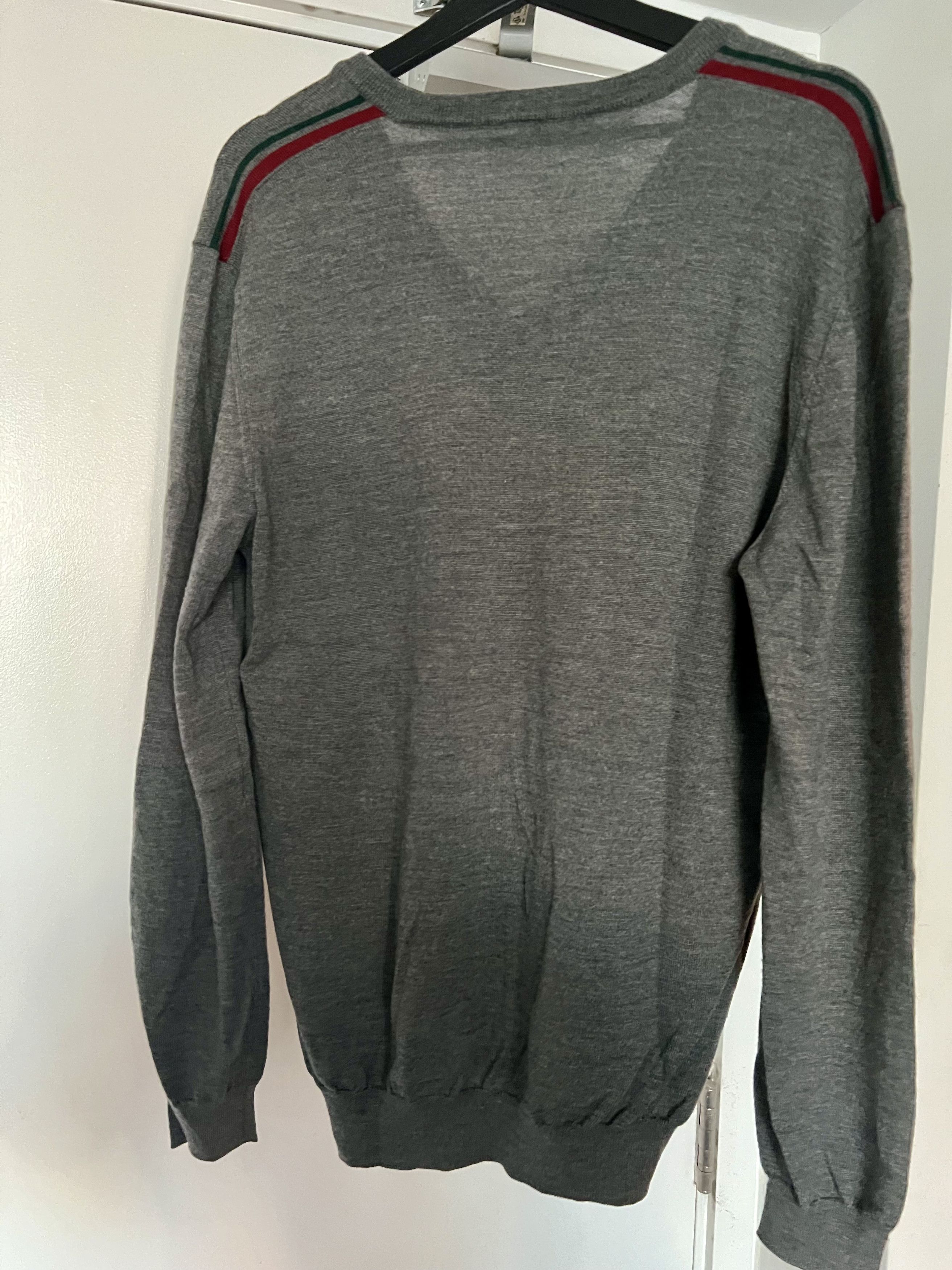 Gucci Gucci Web Shoulder Stripe V-Neck Wool Knit Sweater Grey XL Size US XL / EU 56 / 4 - 1 Thumbnail