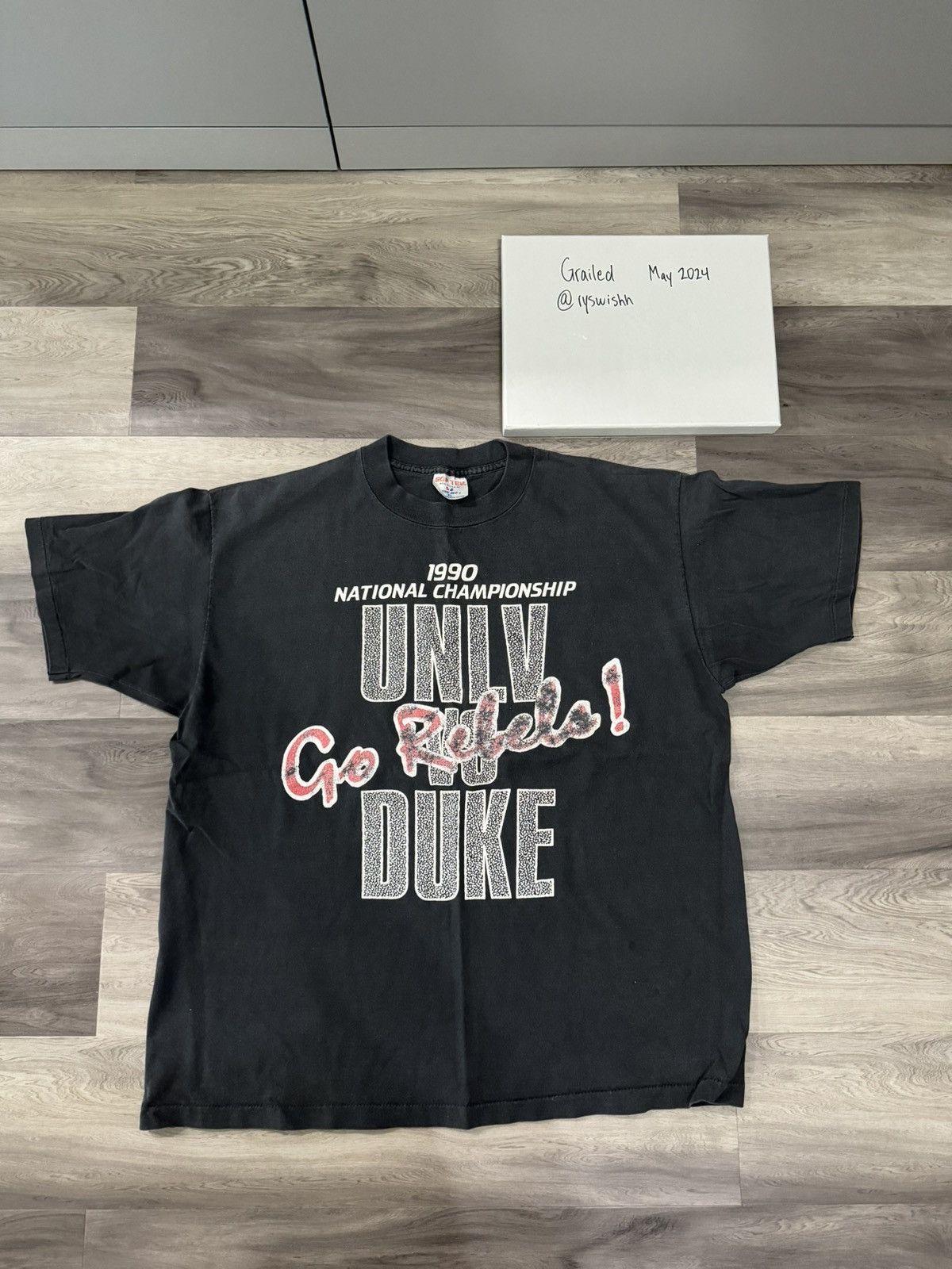 Vintage UNLV Championship Basketball Vintage Sports T-Shirt Size US L / EU 52-54 / 3 - 1 Thumbnail