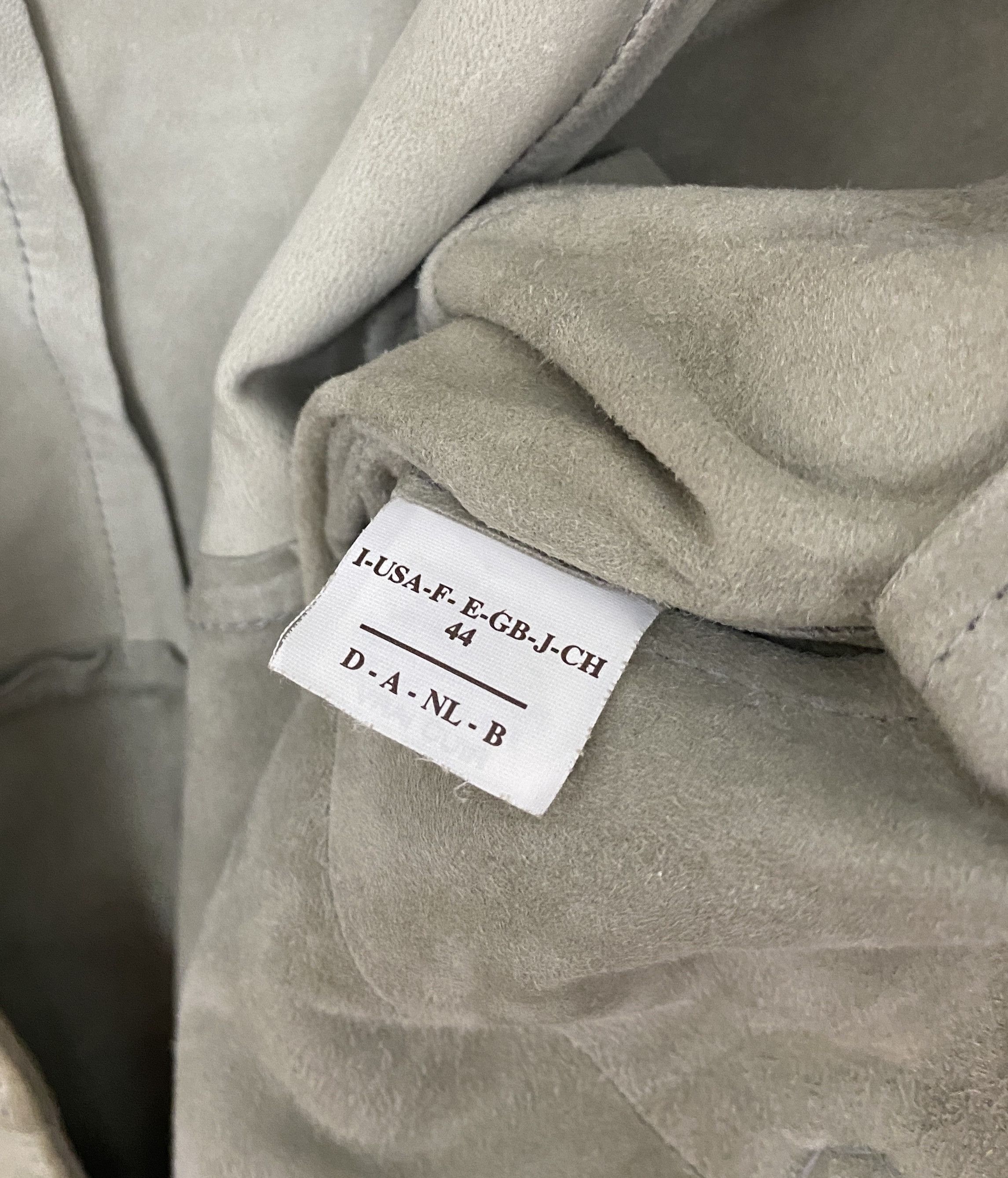 Brunello Cucinelli Brunello Cucinelli Suede Leather Short Sleeve Jacket Vest 44 Size M / US 6-8 / IT 42-44 - 8 Thumbnail