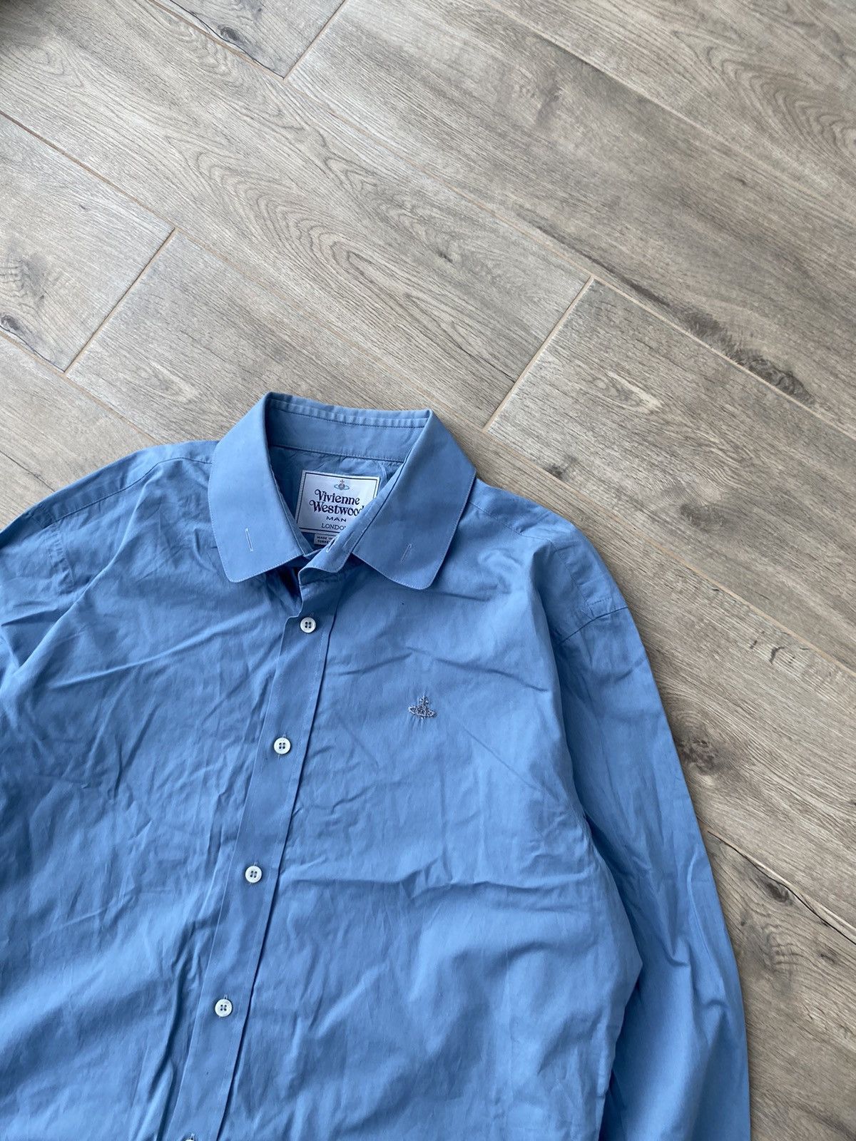 Vivienne Westwood Vivienne Westwood Metal Logo Shirt Size US L / EU 52-54 / 3 - 5 Thumbnail
