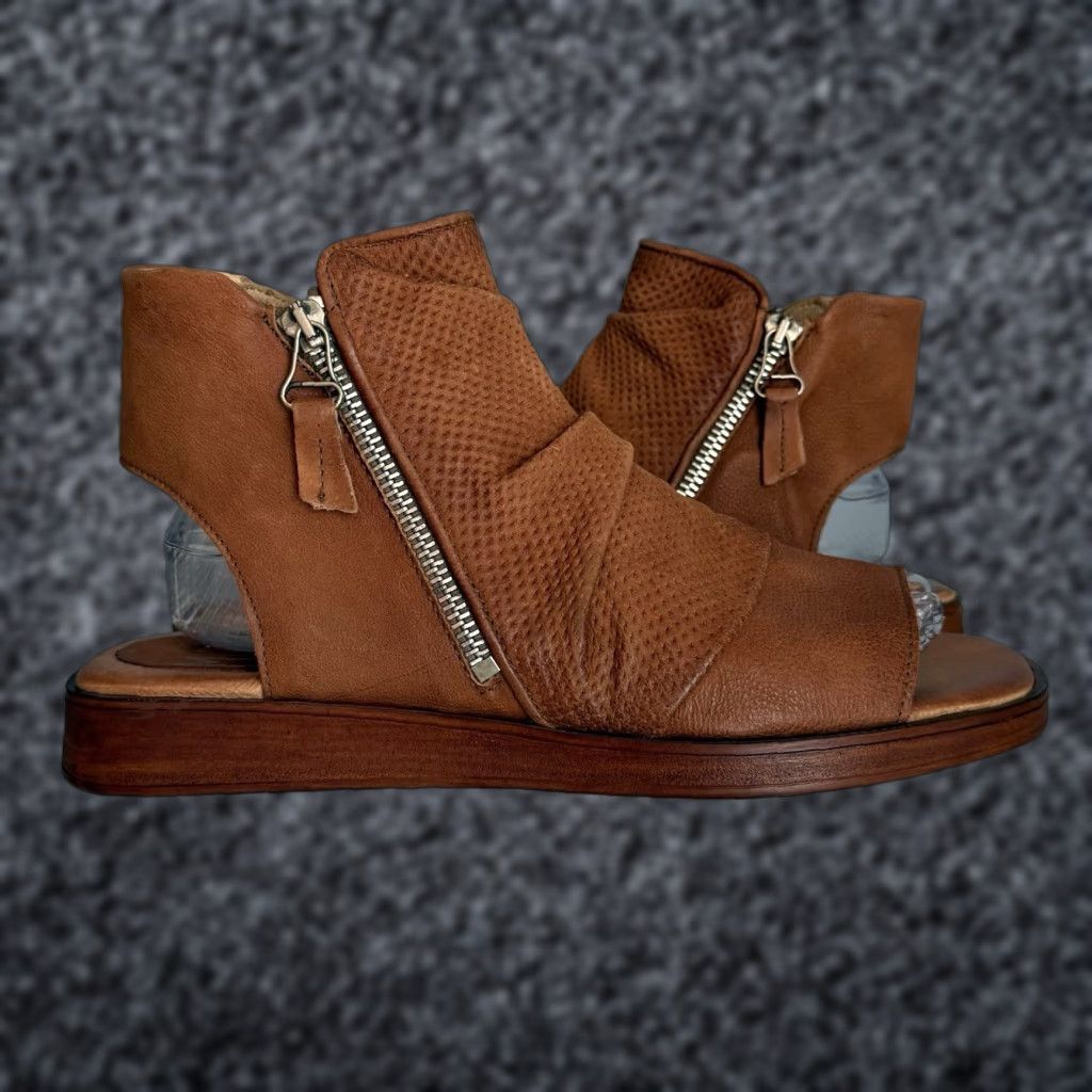 VINTAGE Miz Mooz Goddess Side Zip Leather Sandals Brown 40 Open Toe Gladiator Women Sandal Size 9 US Leather Upper Brown 3/4