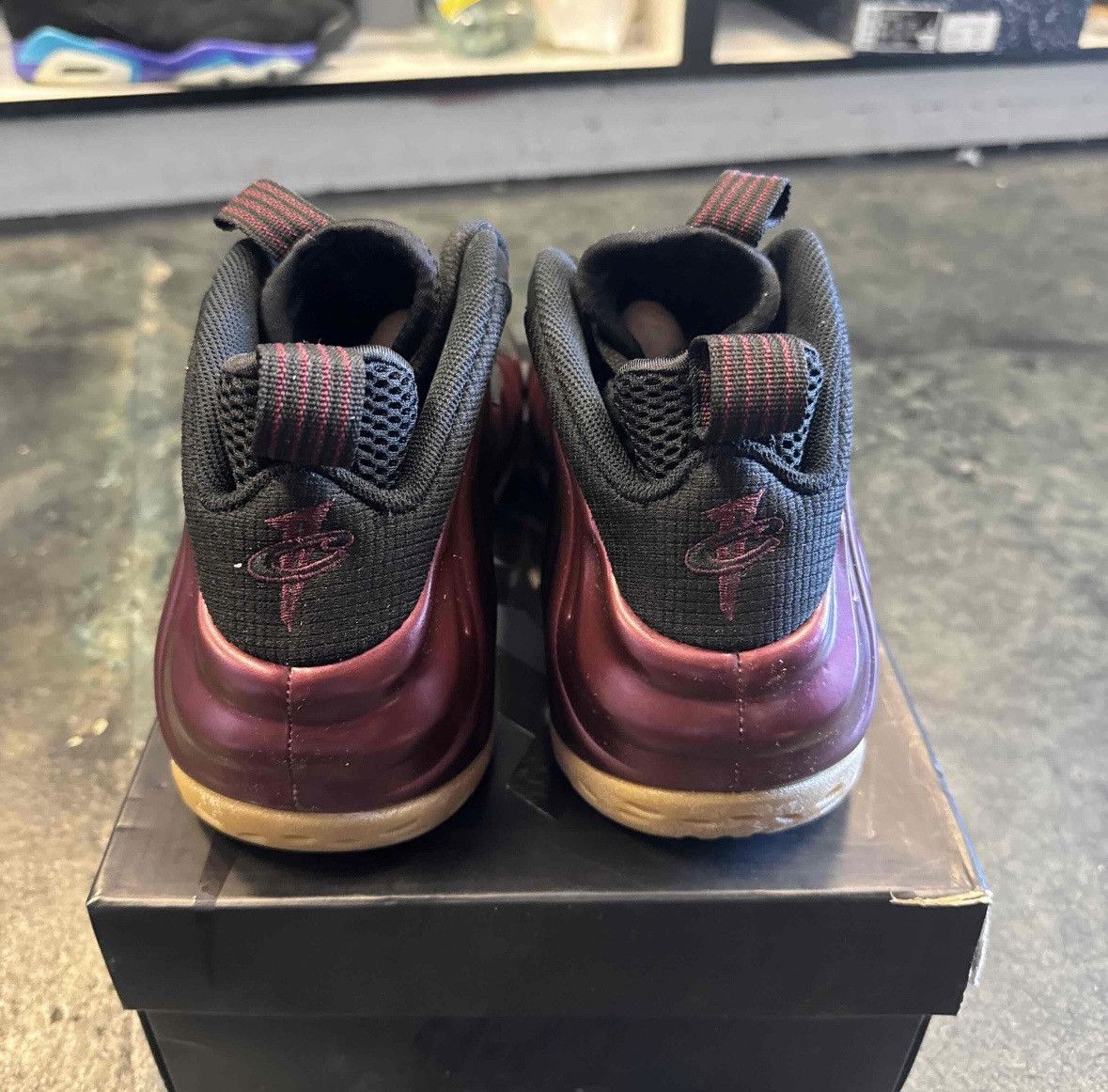 Nike Nike Foamposite Maroon Size US 10.5 / EU 43-44 - 4 Thumbnail