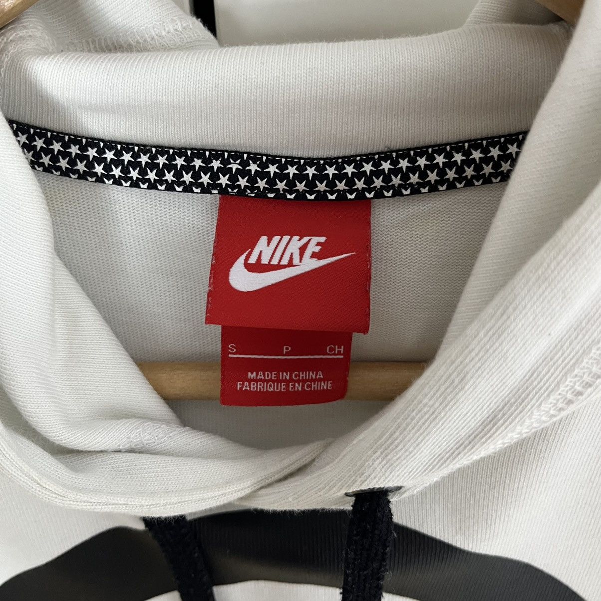 Nike Nike Air Pivot V3 Short Sleeve Hoodie Basketball Streetwear Size US S / EU 44-46 / 1 - 7 Thumbnail