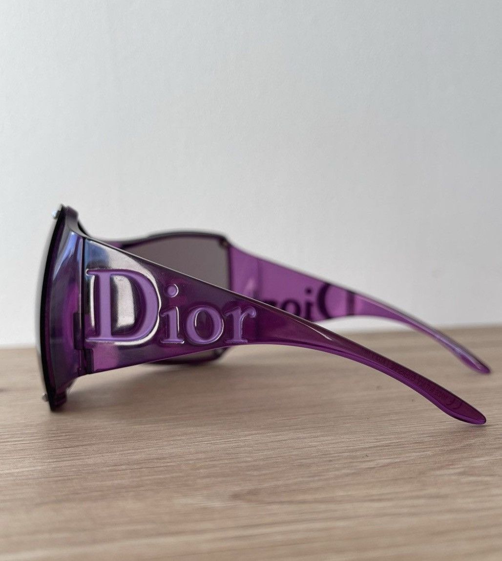 image of Dior Sunglasses Overshine 1 Shield Mask Cd Sport in Purple, Women's