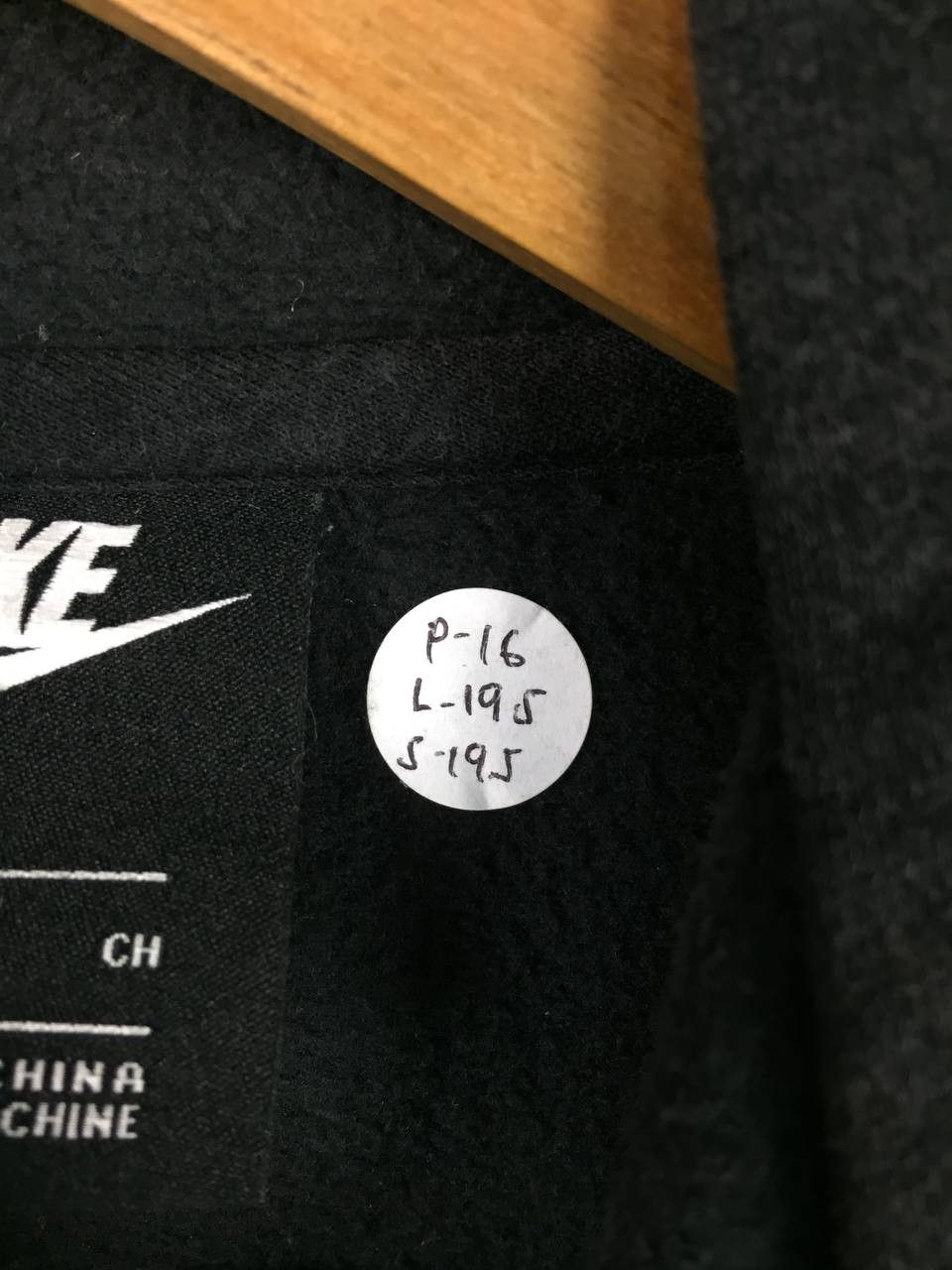 Nike Nike Sportswear Essential Black Zip Up Hoodie Size S / US 4 / IT 40 - 15 Thumbnail