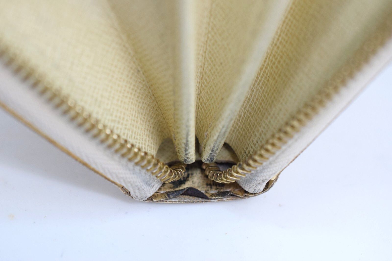 Louis Vuitton Louis Vuitton Zippy Wallet Damier Azur N60019 Size ONE SIZE - 18 Thumbnail