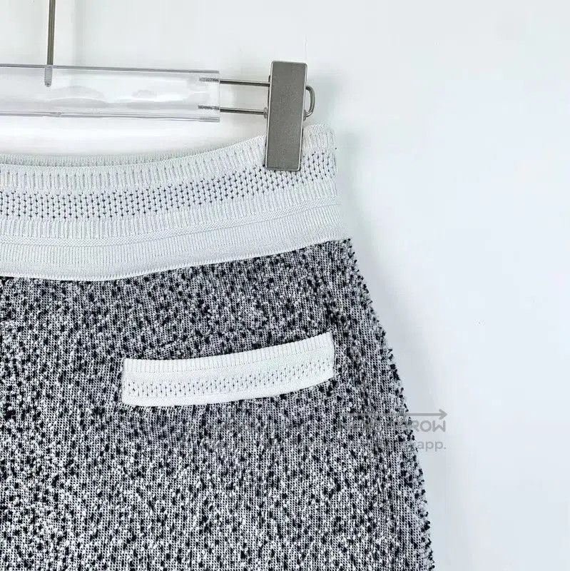 Chanel Chanel Gray Women's Mini Skirt . Size 22" - 3 Thumbnail