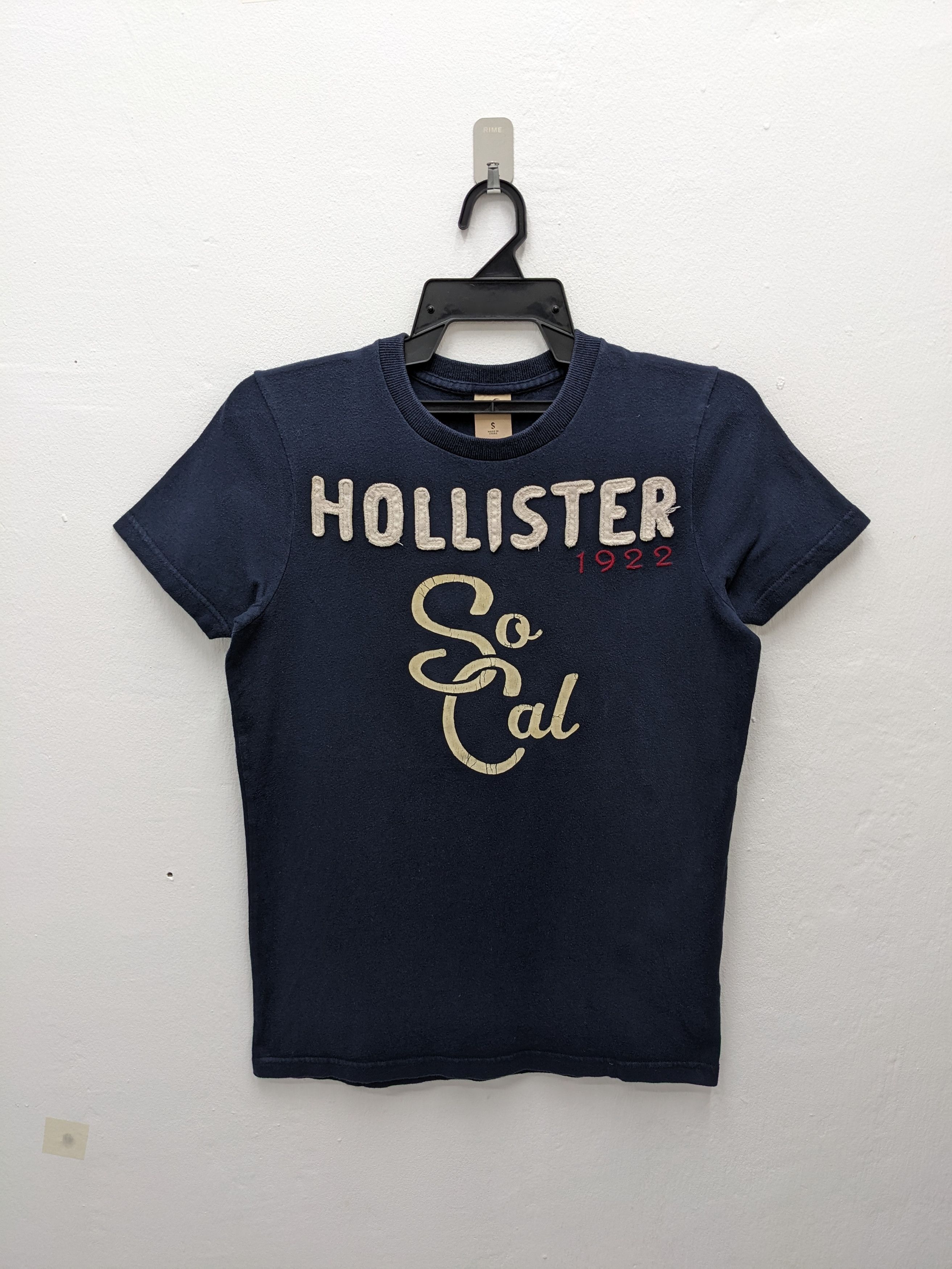 Hollister HOLLISTER STREETWEAR TSHIRT Size US S / EU 44-46 / 1 - 2 Thumbnail