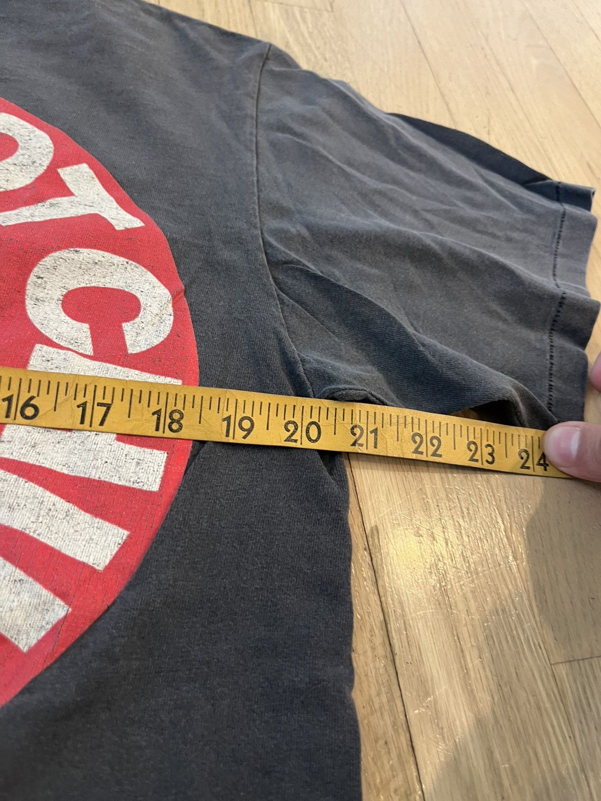 Vintage Red Hot Chili Peppers 1990 Picasso Giant tag size Large men Size US L / EU 52-54 / 3 - 6 Thumbnail