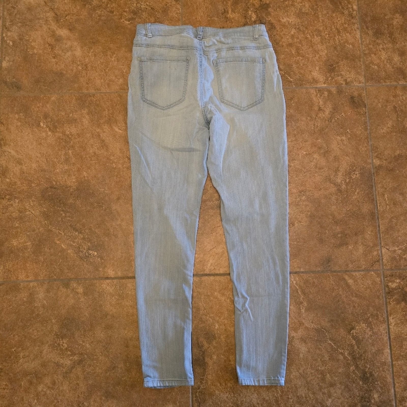 rue21 Light Denim | RUE21 | High Rise Jean Size 32" / US 10 / IT 46 - 2 Thumbnail