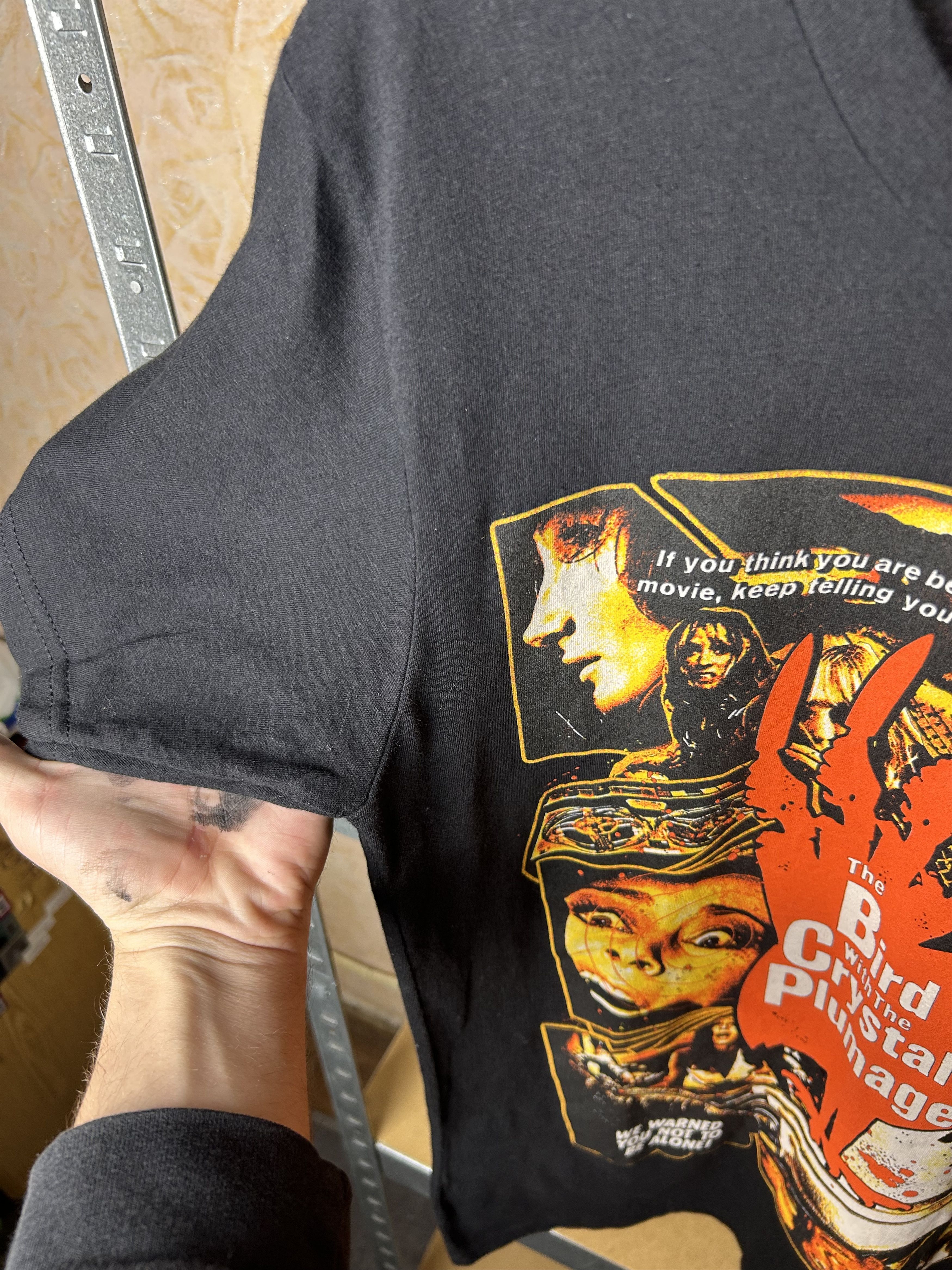 Expert Horror Vintage 2000s The Bird with the Crystal Plumage Movie Tshirt Size US S / EU 44-46 / 1 - 6 Thumbnail