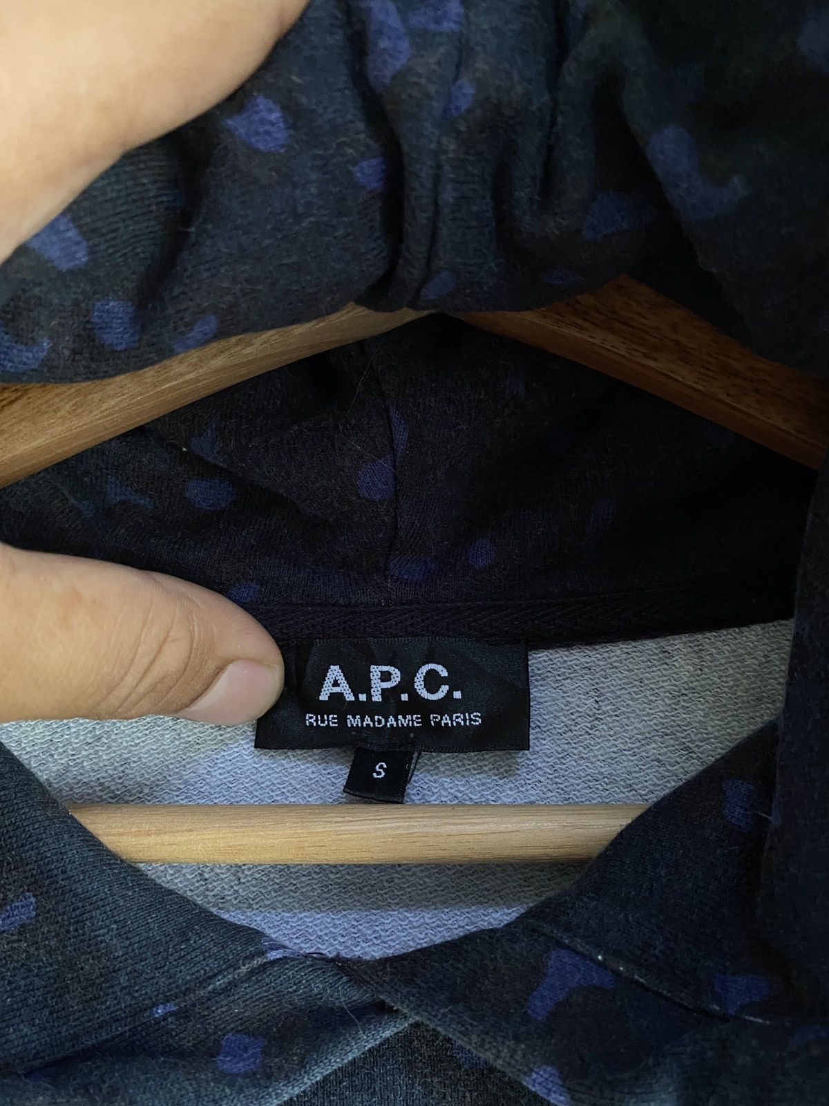 A.P.C. × Japanese Brand A.P.C Japan Blue Camo Hoodie Size US S / EU 44-46 / 1 - 2 Thumbnail