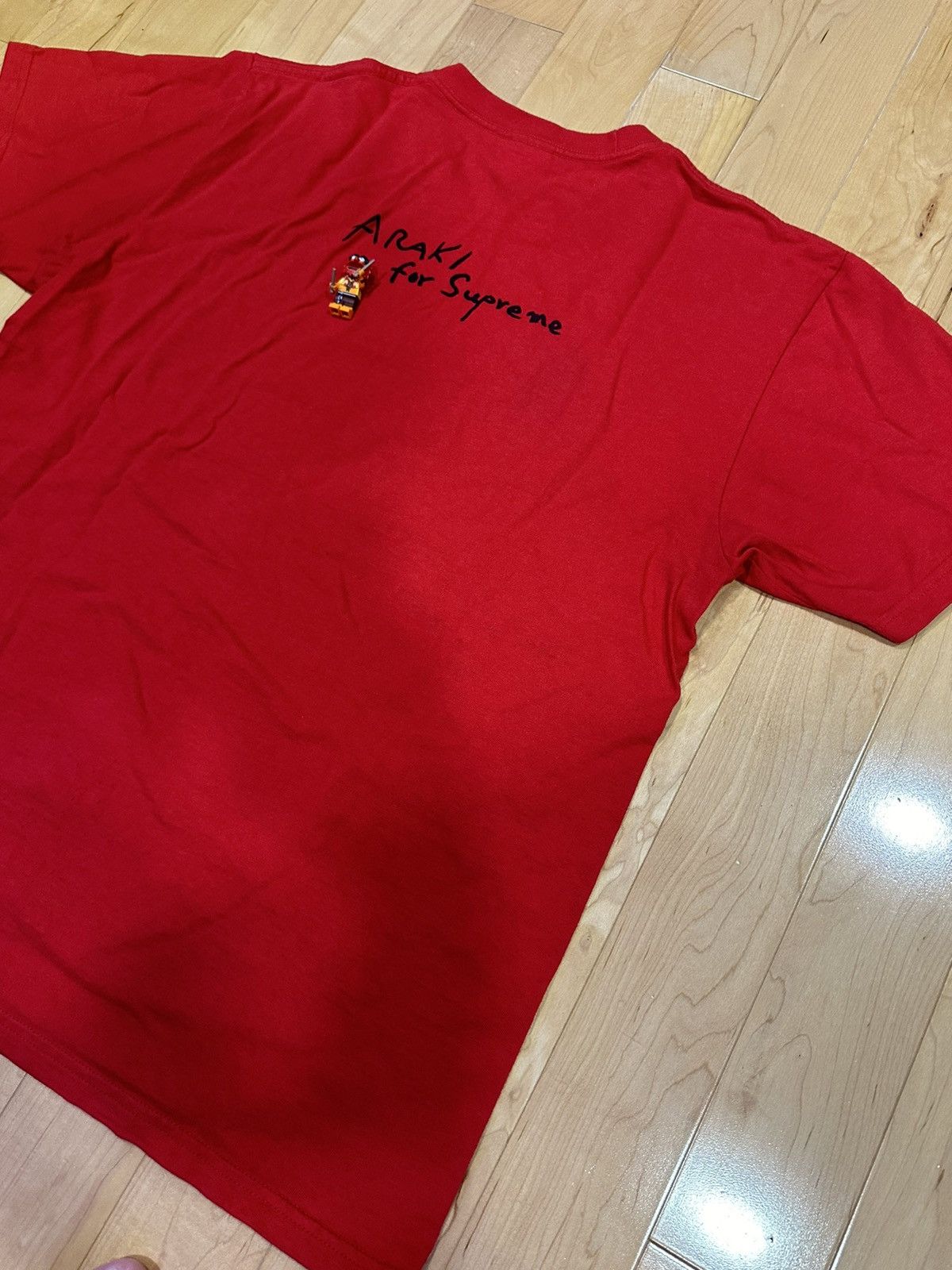 Supreme Akari Rose Red Supreme Tee Large Size US L / EU 52-54 / 3 - 10 Thumbnail
