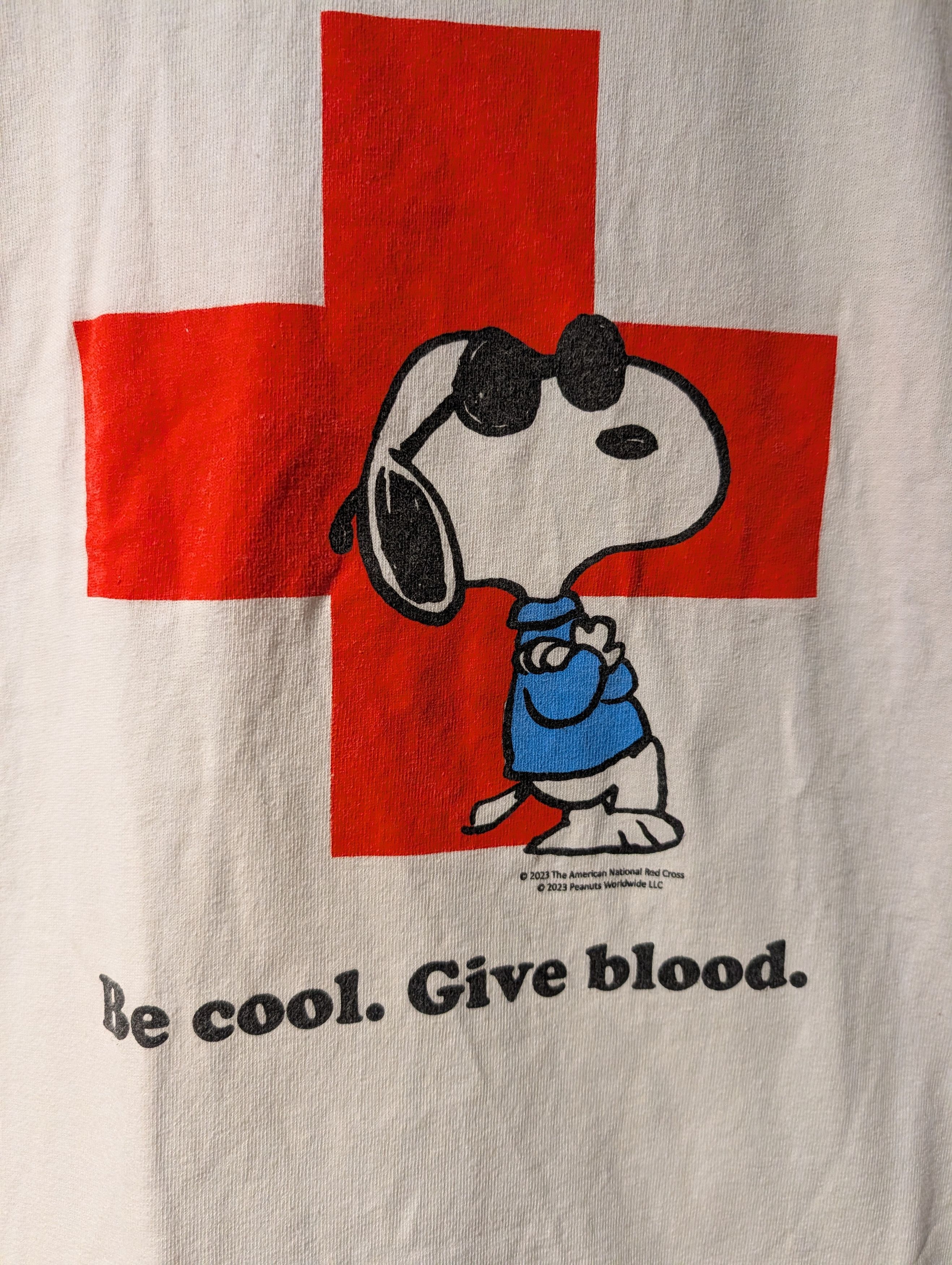 Peanuts Snoopy Be Cool Give Blood American Red Cross X-Large T-Shirt Size US XL / EU 56 / 4 - 2 Thumbnail