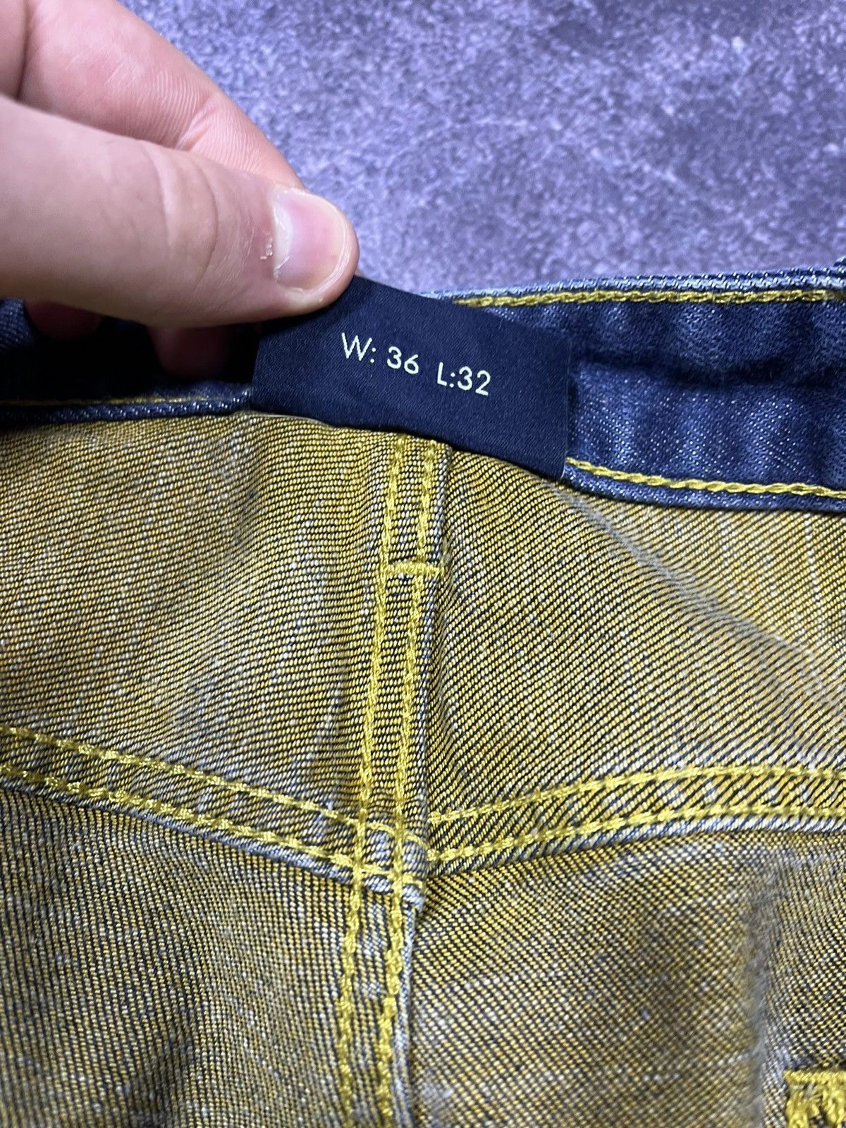 Emporio Armani Armani Jeans Metal Logo Jeans Denim Vintage Streetwear Y2K Size US 36 / EU 52 - 7 Thumbnail
