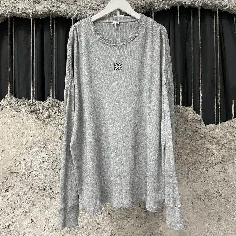 Loewe Loewe Light Gray Long Sleeve T-Shirt for Women . Size S / US 4 / IT 40 - 1 Thumbnail
