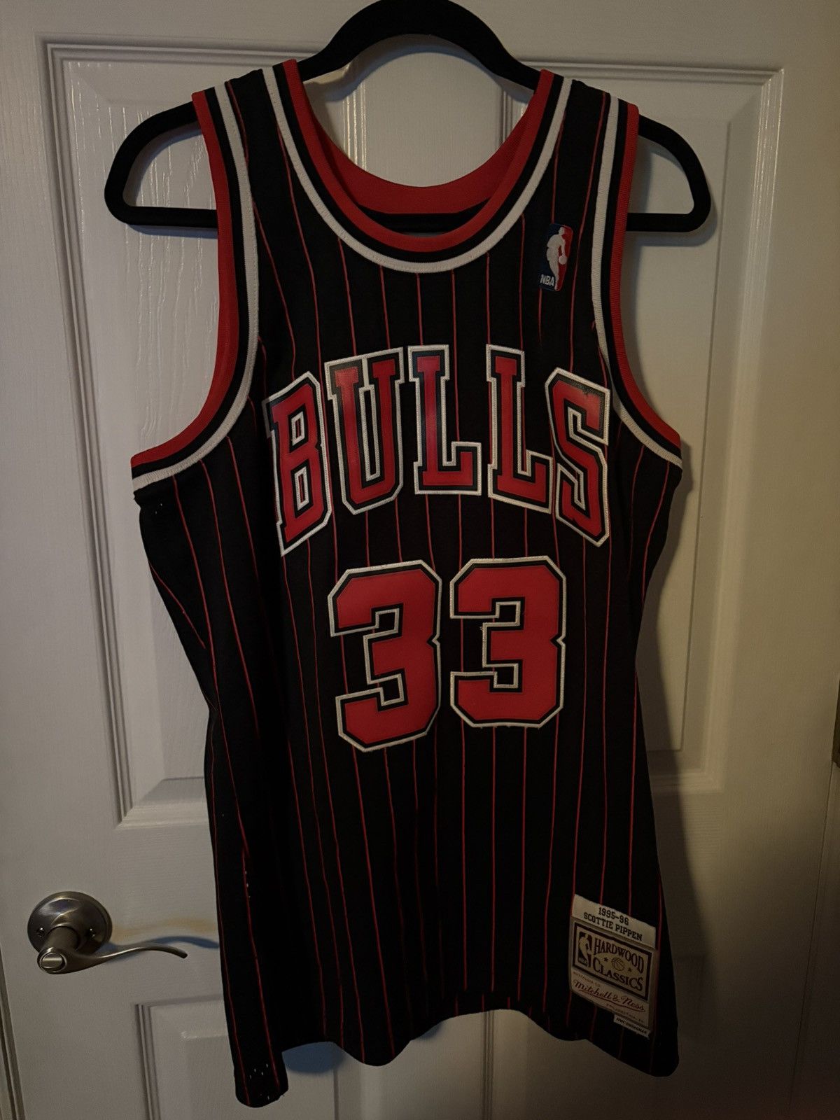 Mitchell & Ness Scottie Pippen Hardwood Classic Jersey Size US L / EU 52-54 / 3 - 1 Thumbnail