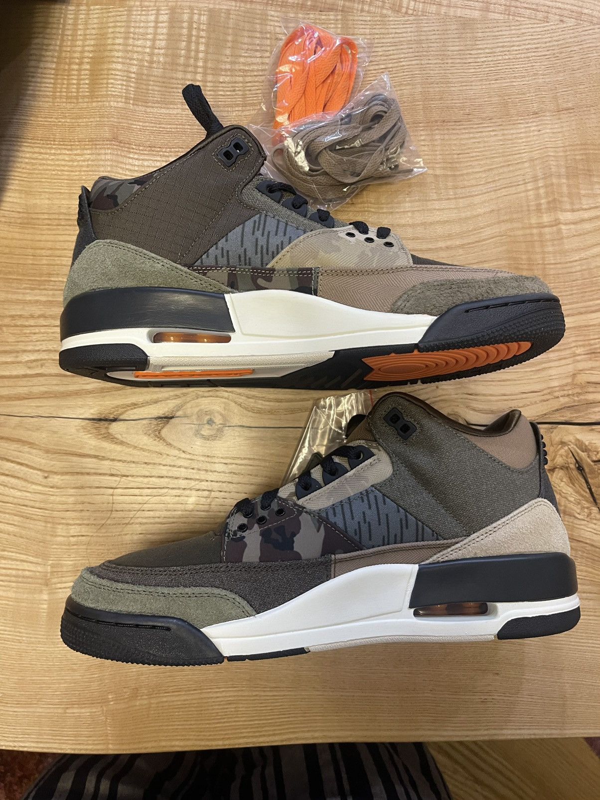 Jordan Brand Nike Air Jordan 3 Patchwork Camo Size US 10 / EU 43 - 2 Thumbnail