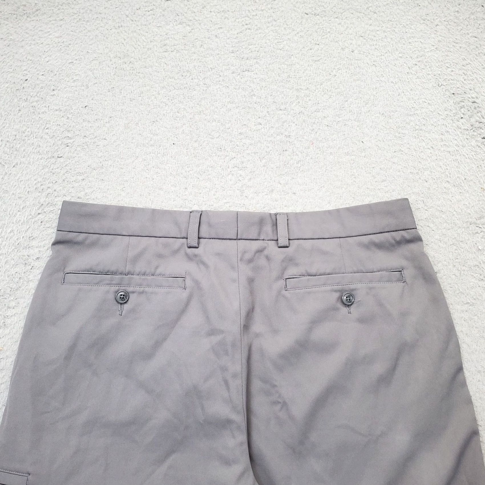 Vintage Pebble Beach Golf Performance Shorts Mens 34 Gray Slash Pockets Flat Front Chino Casual Outdoor Mens Size US 34 / EU 50 - 8 Thumbnail