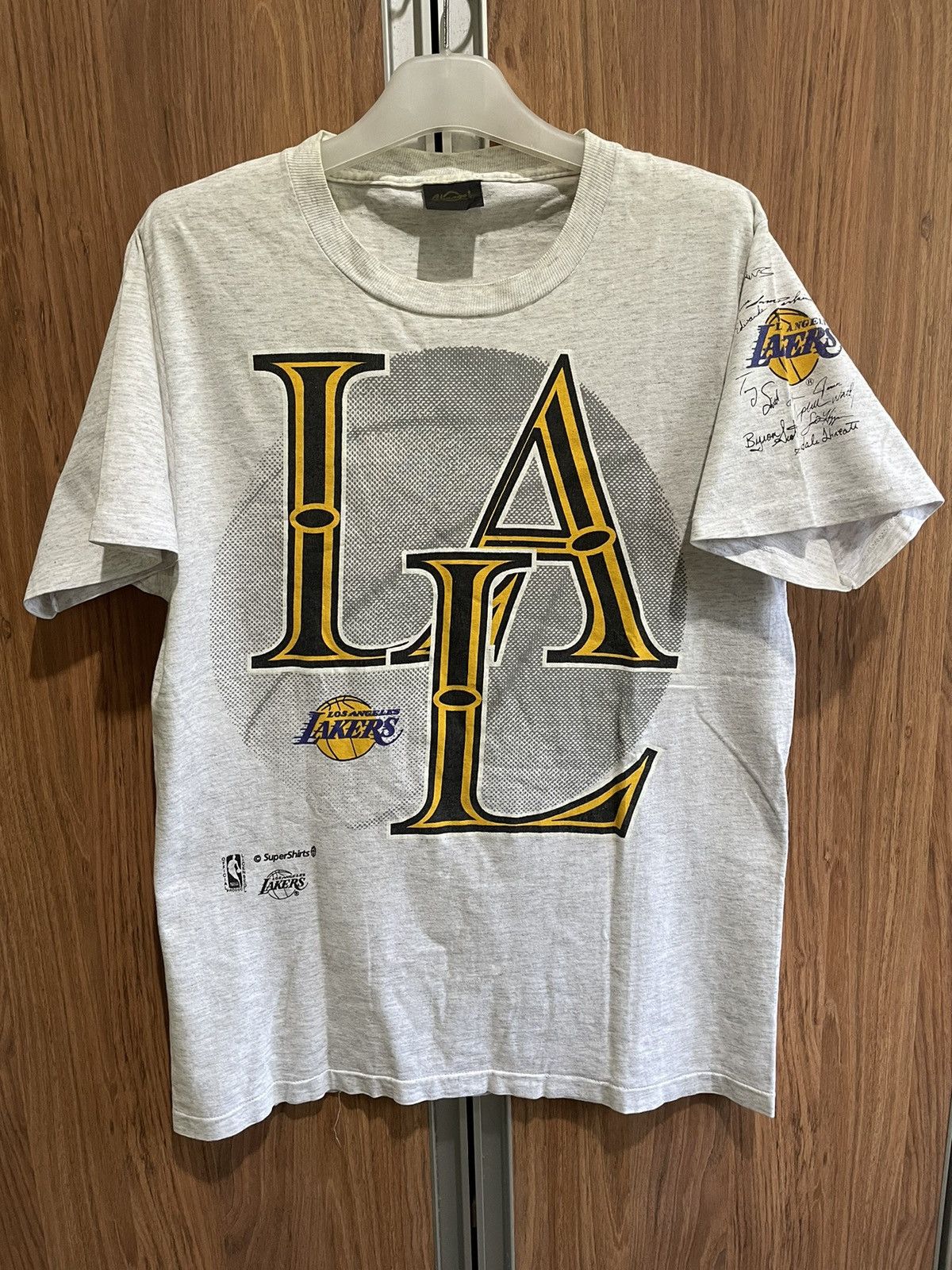 Changes VTG 90’s CHANGES LA LAKERS SINGLE STITCHING T-SHIRT Size US L / EU 52-54 / 3 - 1 Thumbnail