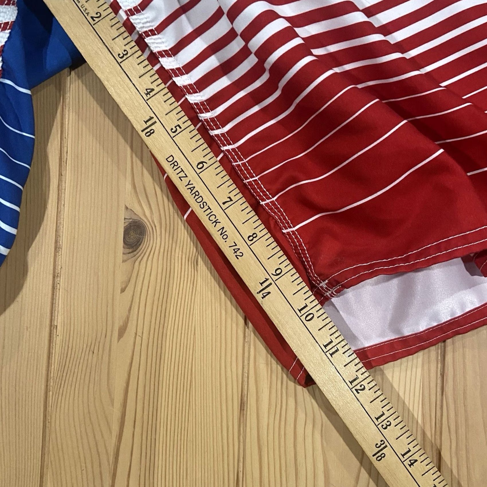 686 686 Mens Board Short Swim Bottom 34 Multicolor American Flag 100% Polyester Above-the-Knee Drawstring Pockets Hook & Loop Fly Regular Mens Size US 34 / EU 50 - 2 Thumbnail