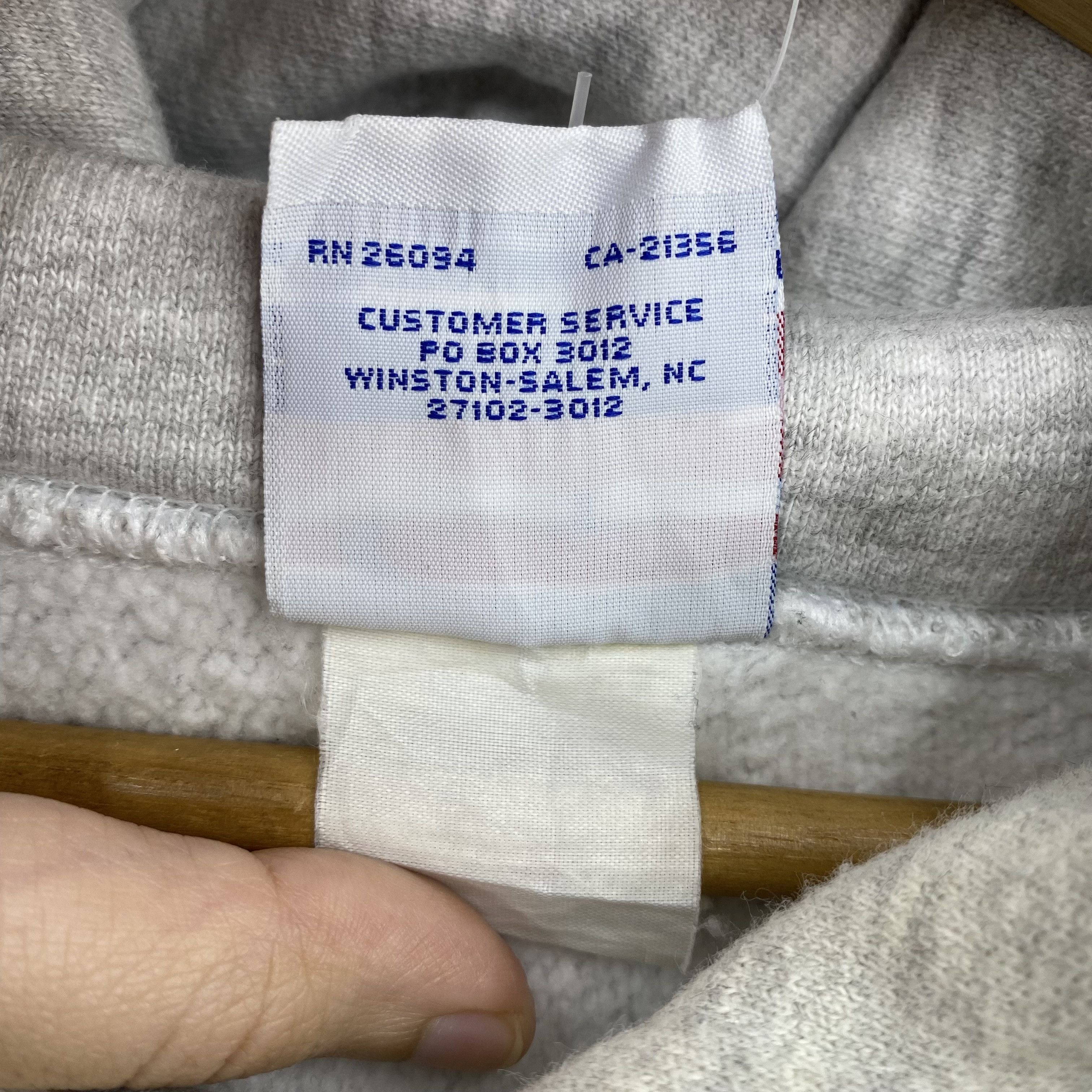 Champion Vintage Y2K Champion Reverse Weave Pullover Hoodie Sweater Size US L / EU 52-54 / 3 - 9 Thumbnail