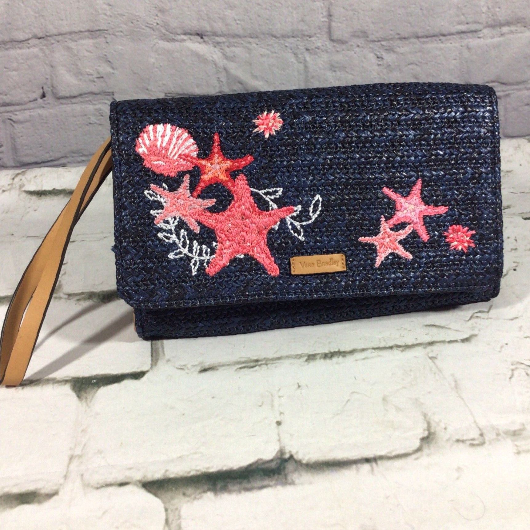 Vera bradley straw beach wristlet sales