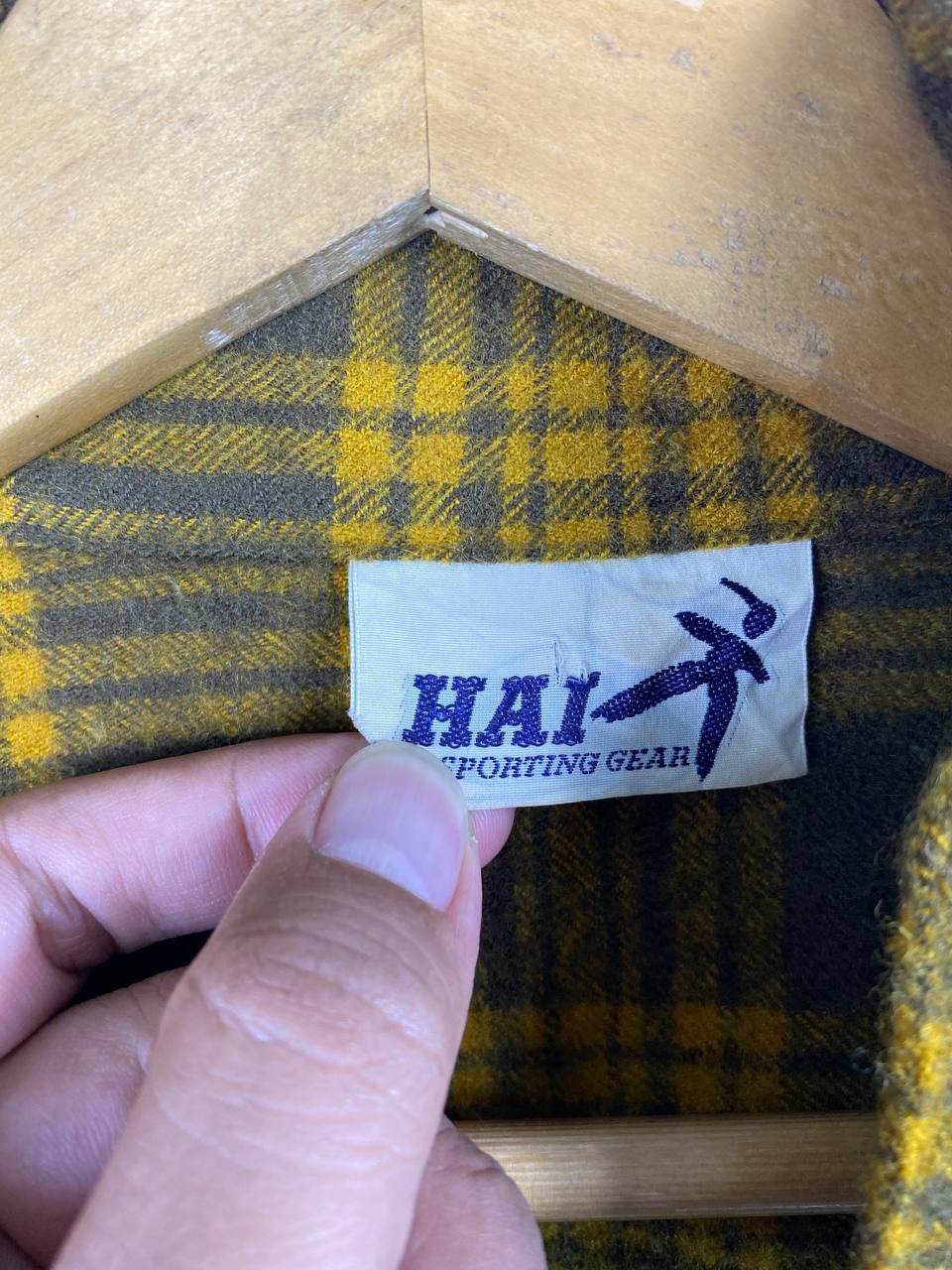 Hai Sporting Gear hai sporting gear wool checkered jacket nice design Size US L / EU 52-54 / 3 - 5 Thumbnail