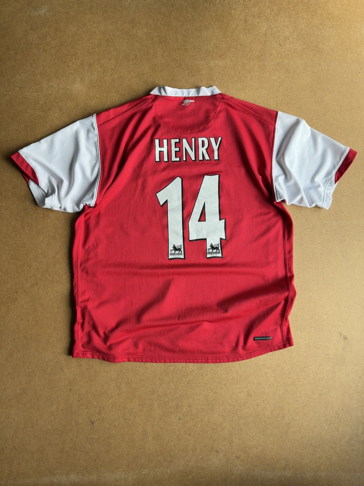 Nike Henry #14 Vintage Nike FC Arsenal 2006/08 Soccer Jersey Size US L / EU 52-54 / 3 - 1 Thumbnail