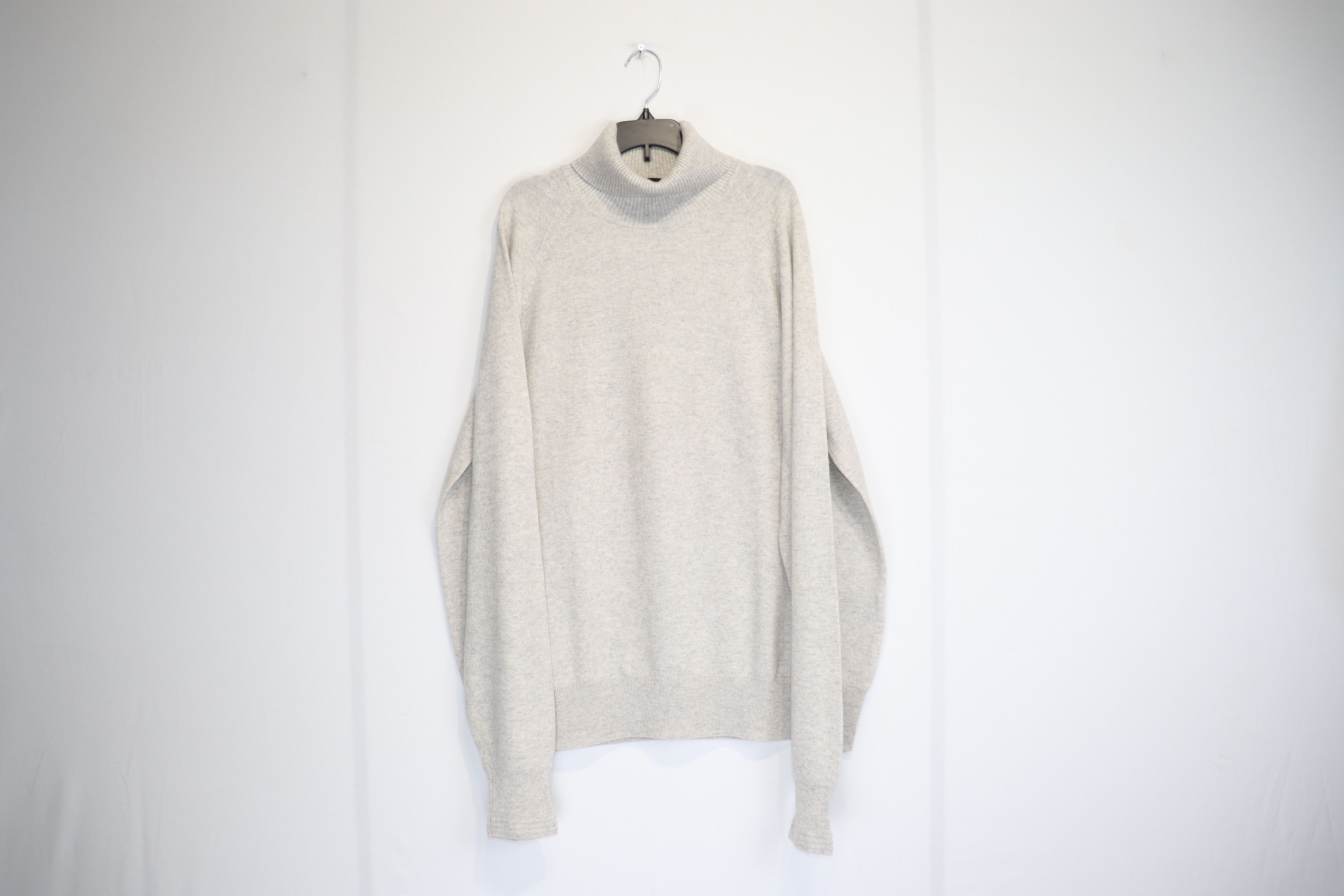 Tom Ford o1rshd1 Knitwear Turtle Neck in Grey Size US XXL / EU 58 / 5 - 3 Thumbnail