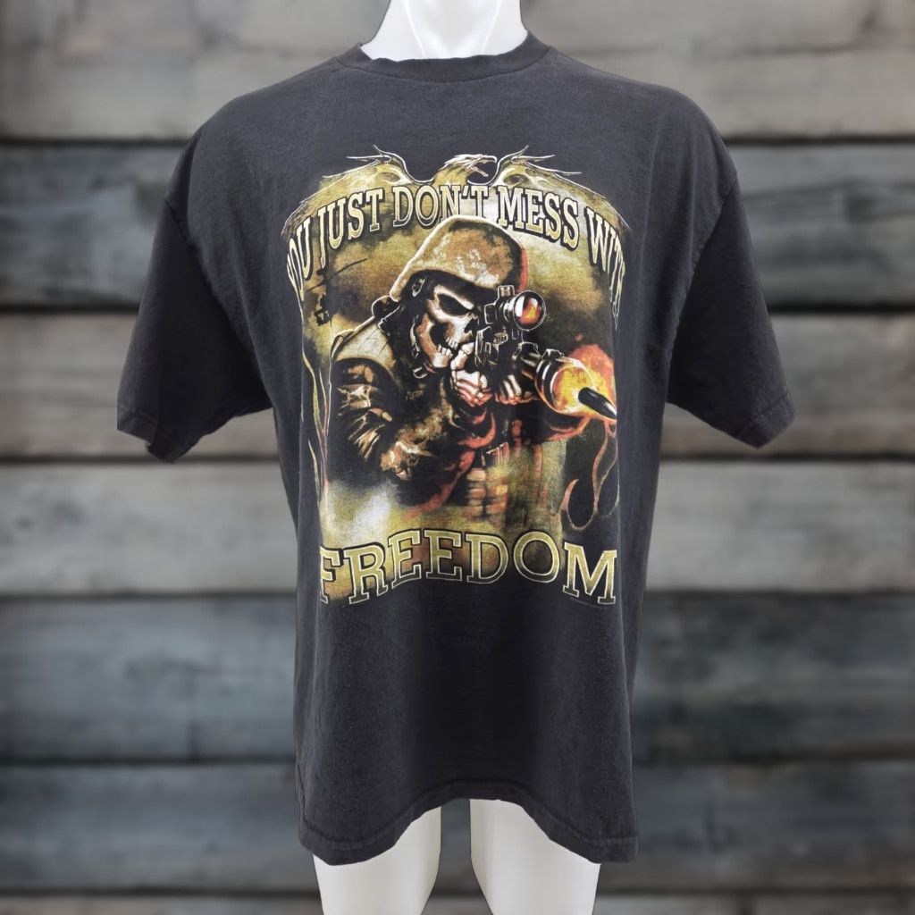Vintage Hot Leathers T-Shirt Mens XL Black Don't Mess With Freedom Graphic Crew Neck Short Sleeve Size US XL / EU 56 / 4 - 1 Thumbnail