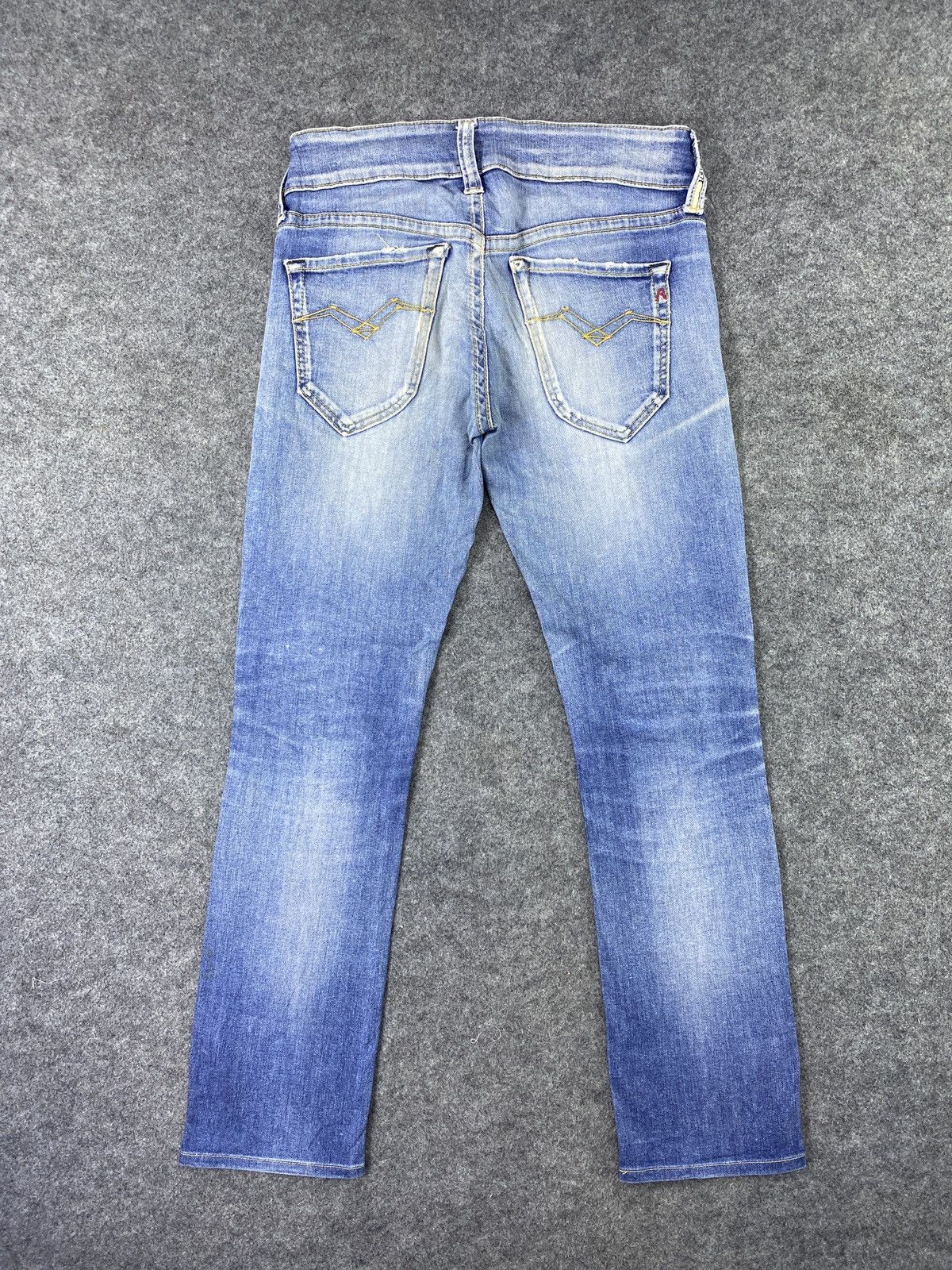 Jean × Replay Vintage Replay Distressed Blue Wash Denim- J1128 Size US 31 - 8 Thumbnail