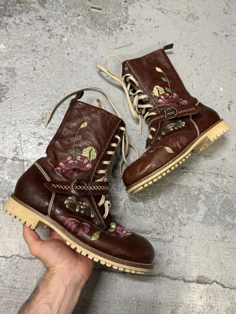 Designer × Dior × Vintage AW2005 Dior Brown Flowers Embroideries Ankle Boots by John Galliano Size US 9 / IT 39 - 1 Thumbnail