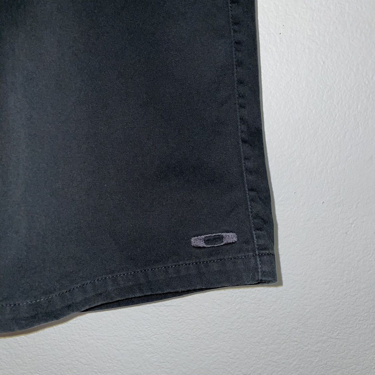Oakley Oakley Black Shorts Size US 34 / EU 50 - 2 Thumbnail
