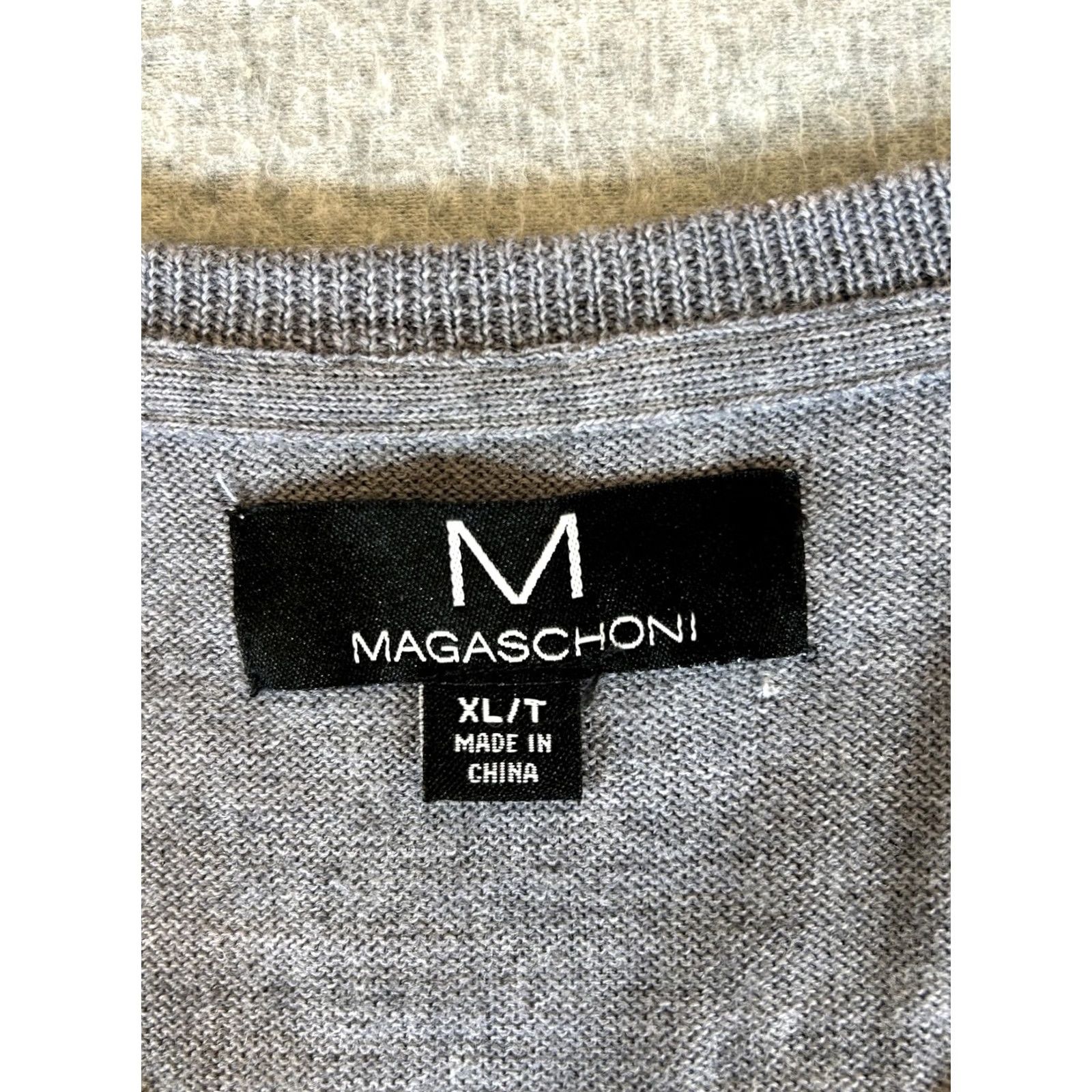 Vintage Magaschoni Sweater Mens XL Tall Gray 100% Wool V Neck Knit Pullover Preppy XLT Size US XL / EU 56 / 4 - 5 Thumbnail