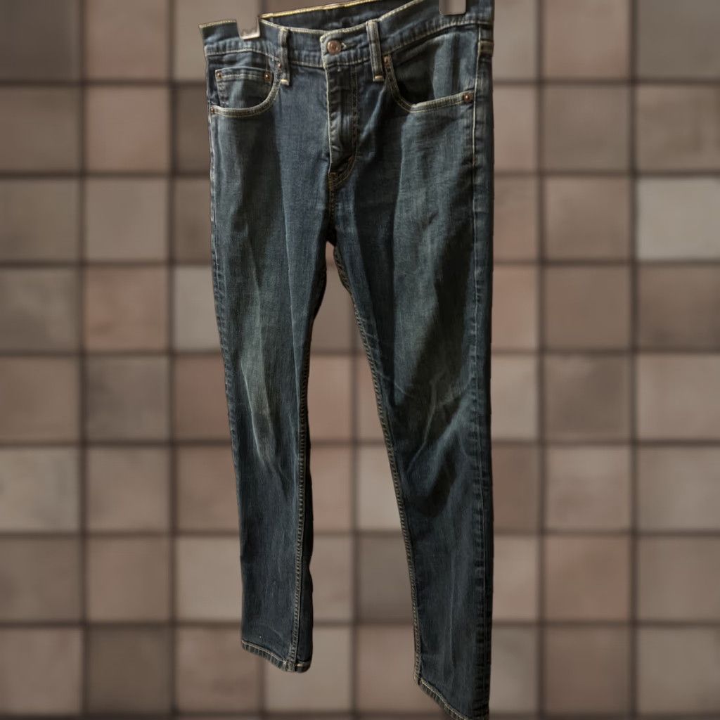 CO Levi Strauss & Co Men's 511 Slim Jeans Size 32x34 Blue Denim Size US 32 / EU 48 - 1 Thumbnail