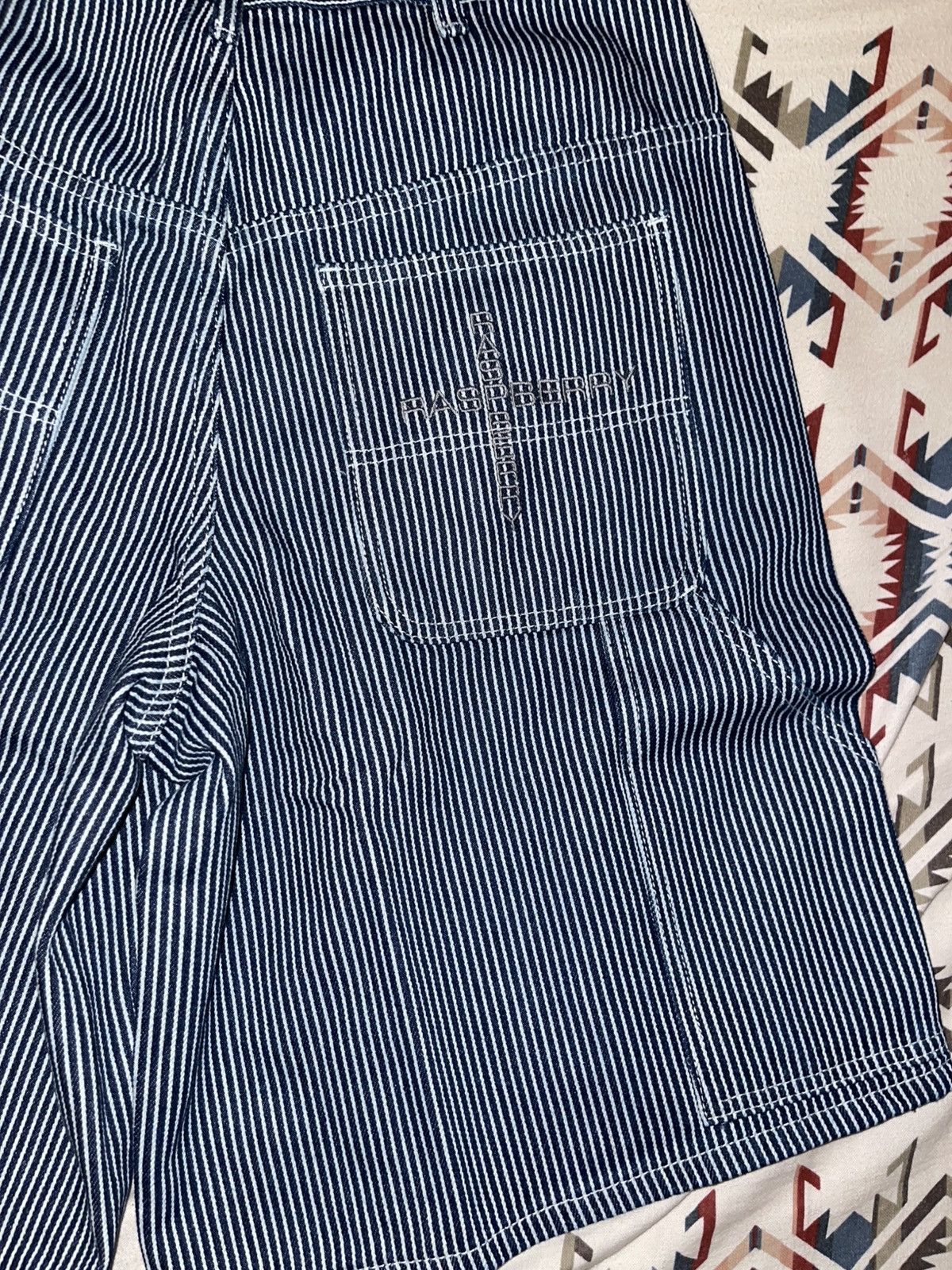 The GV Gallery Rasberry Hill Denim Jorts Size US 32 / EU 48 - 5 Thumbnail