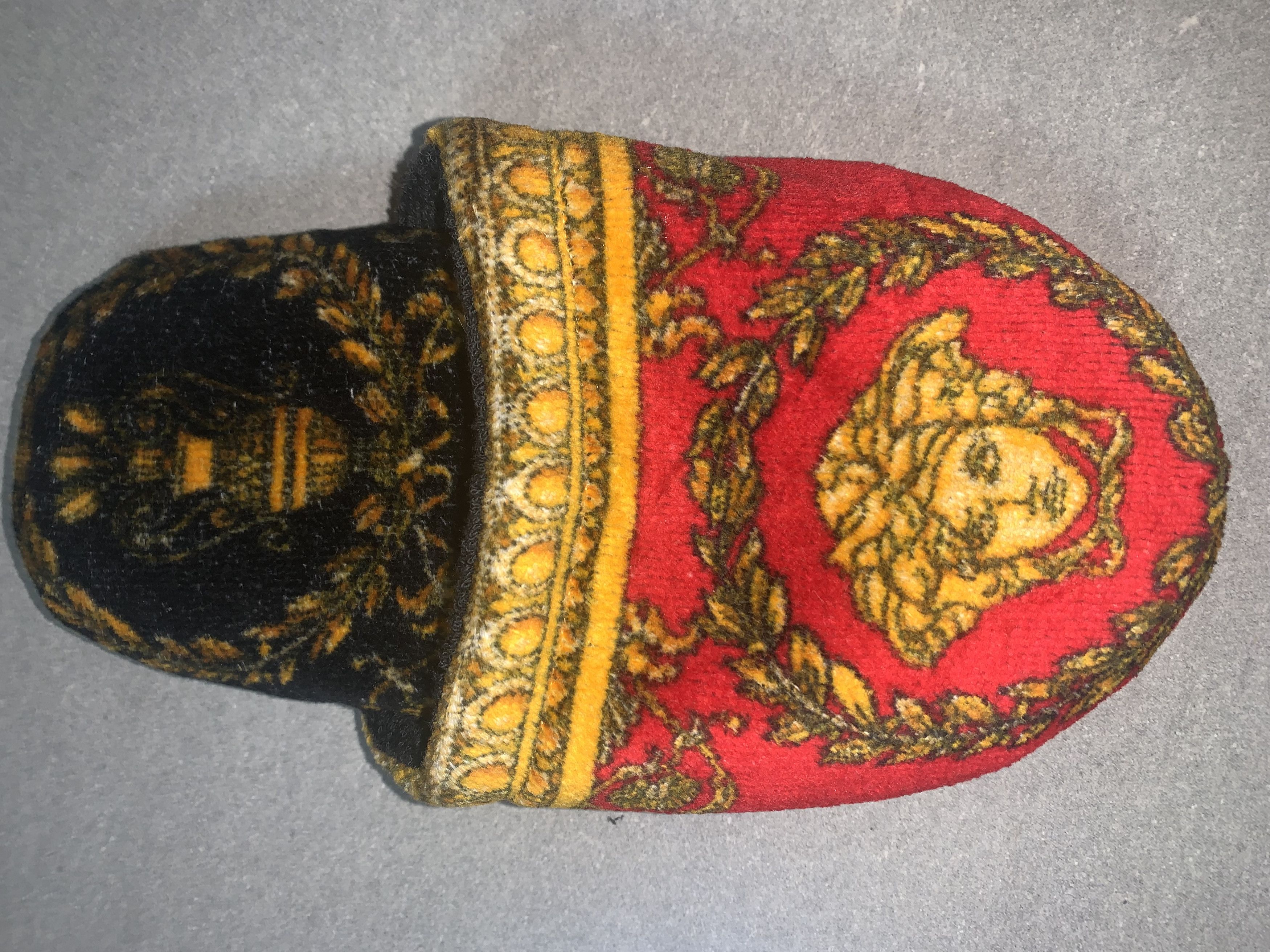 Versace VERSACE WOMENS MEDUSA BAROQUE HOUSE SLIPPERS SMALL 5/6US Size US 5 / IT 35 - 3 Thumbnail